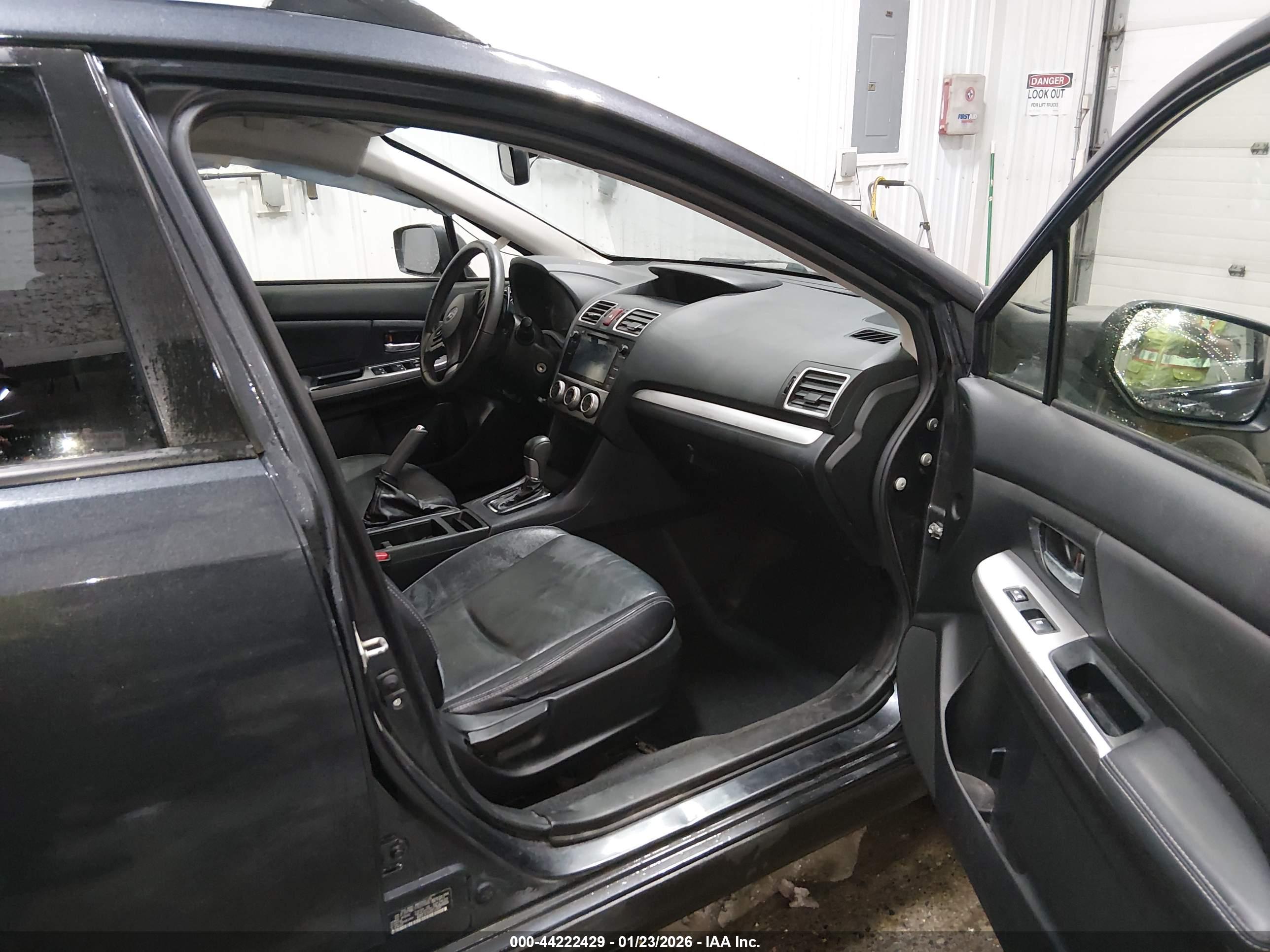 SUBARU XV image 5