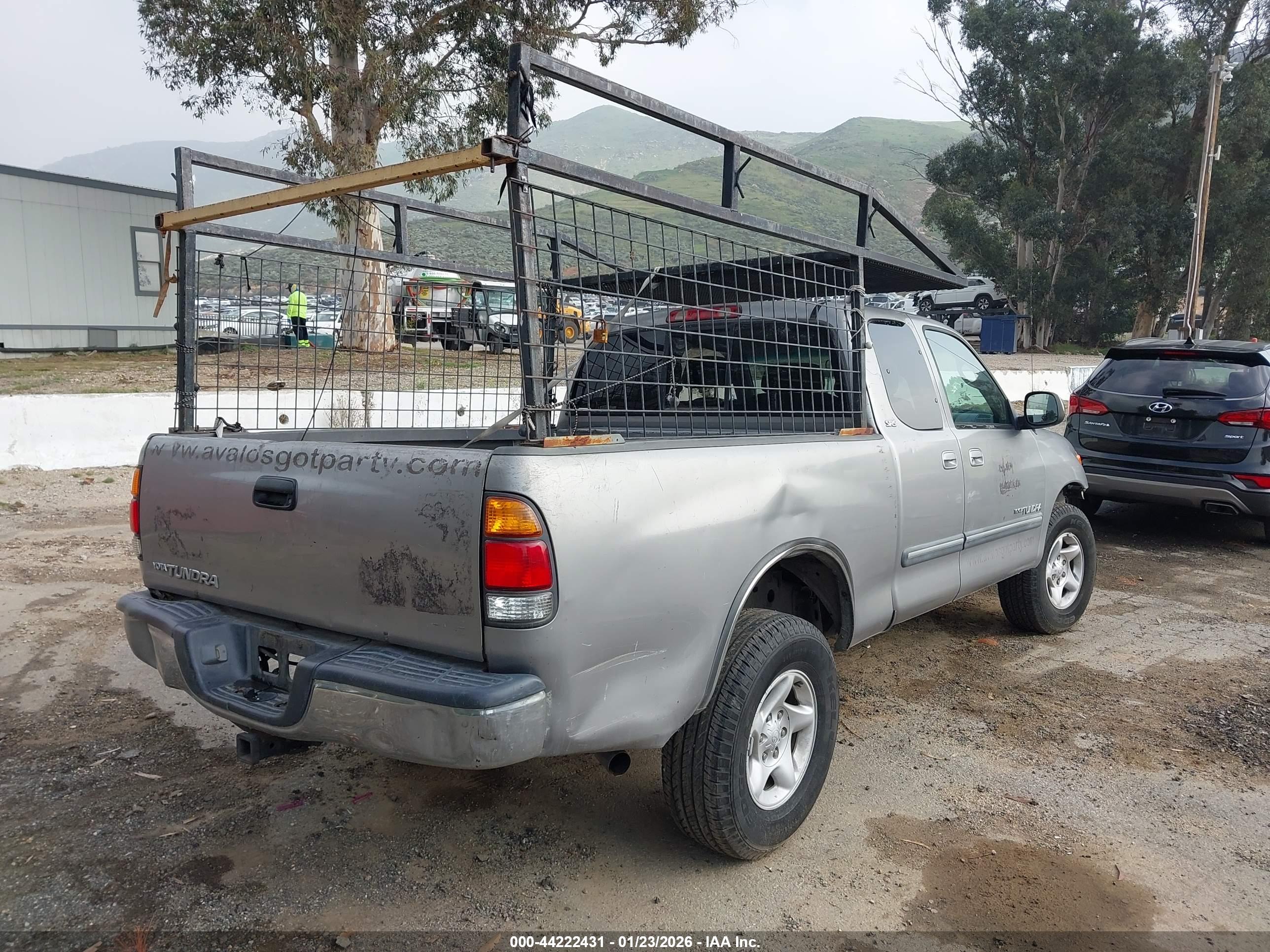 TOYOTA TUNDRA image 4