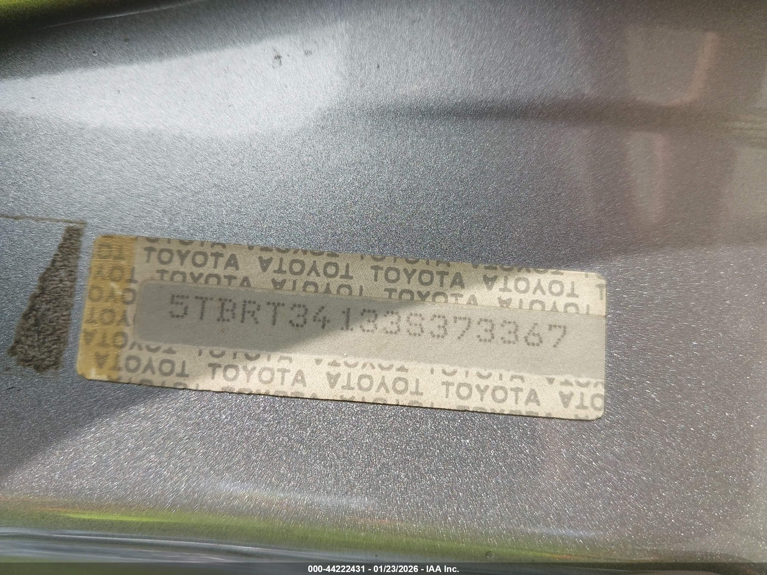 TOYOTA TUNDRA image 9