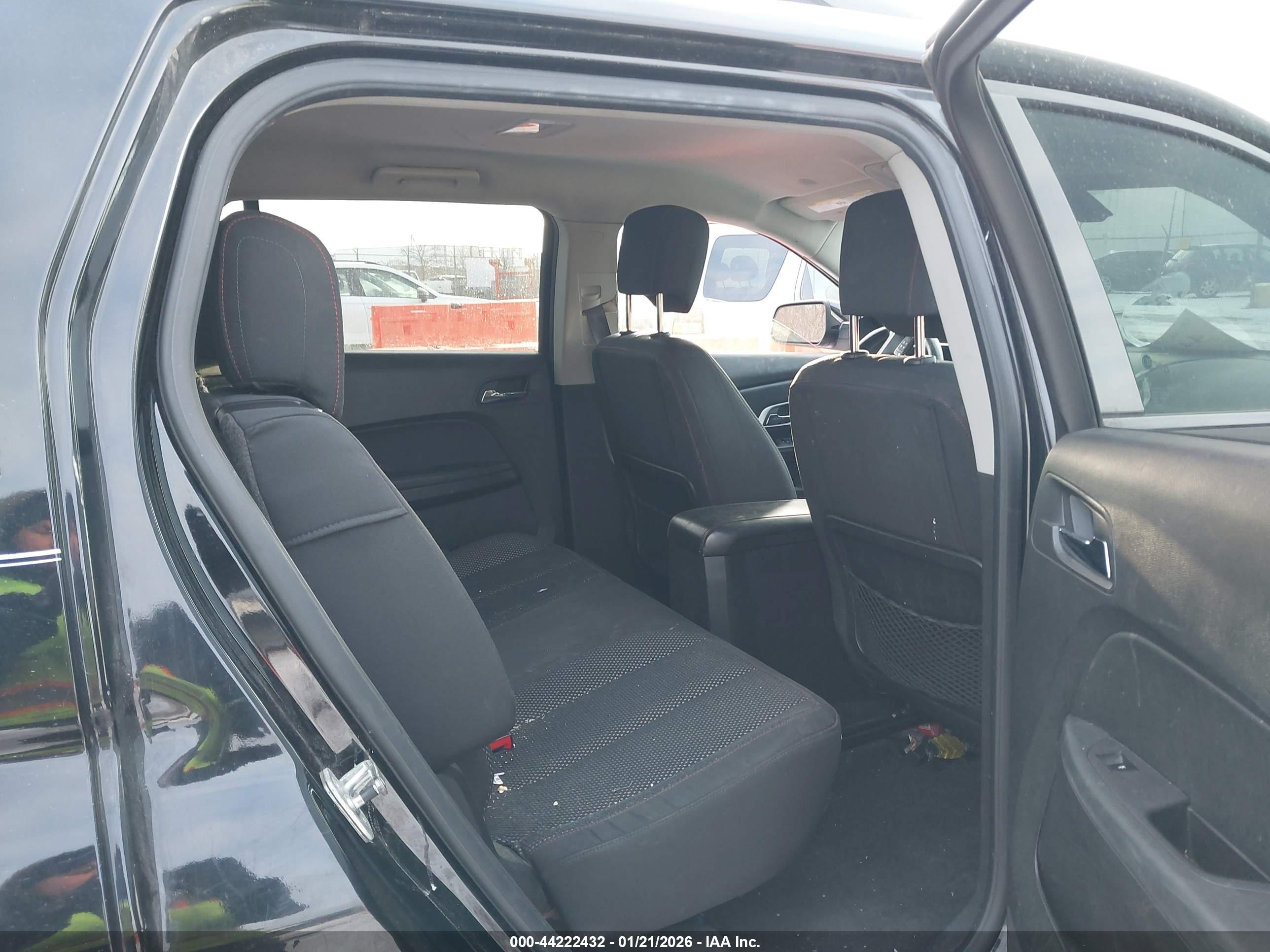 GMC TERRAIN image 8