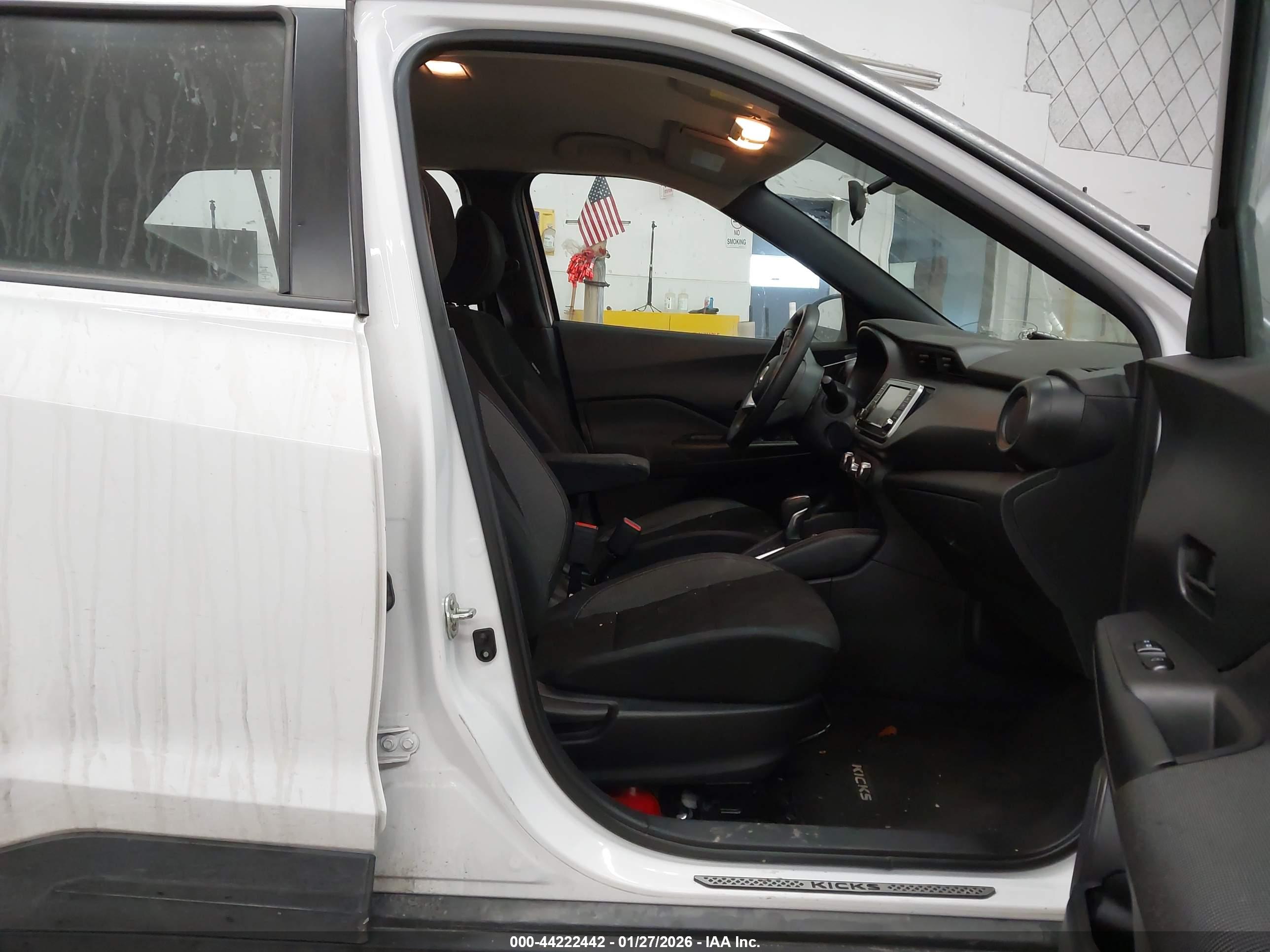 NISSAN KICKS image 5
