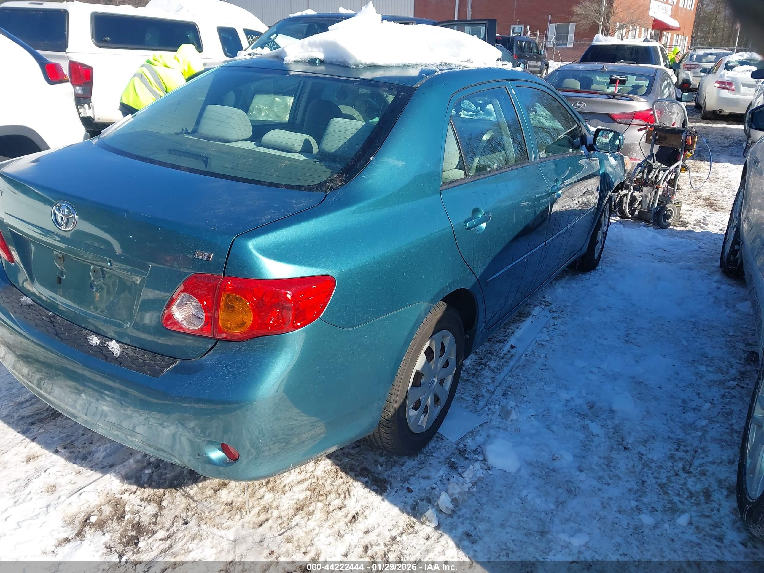 TOYOTA COROLLA image 4