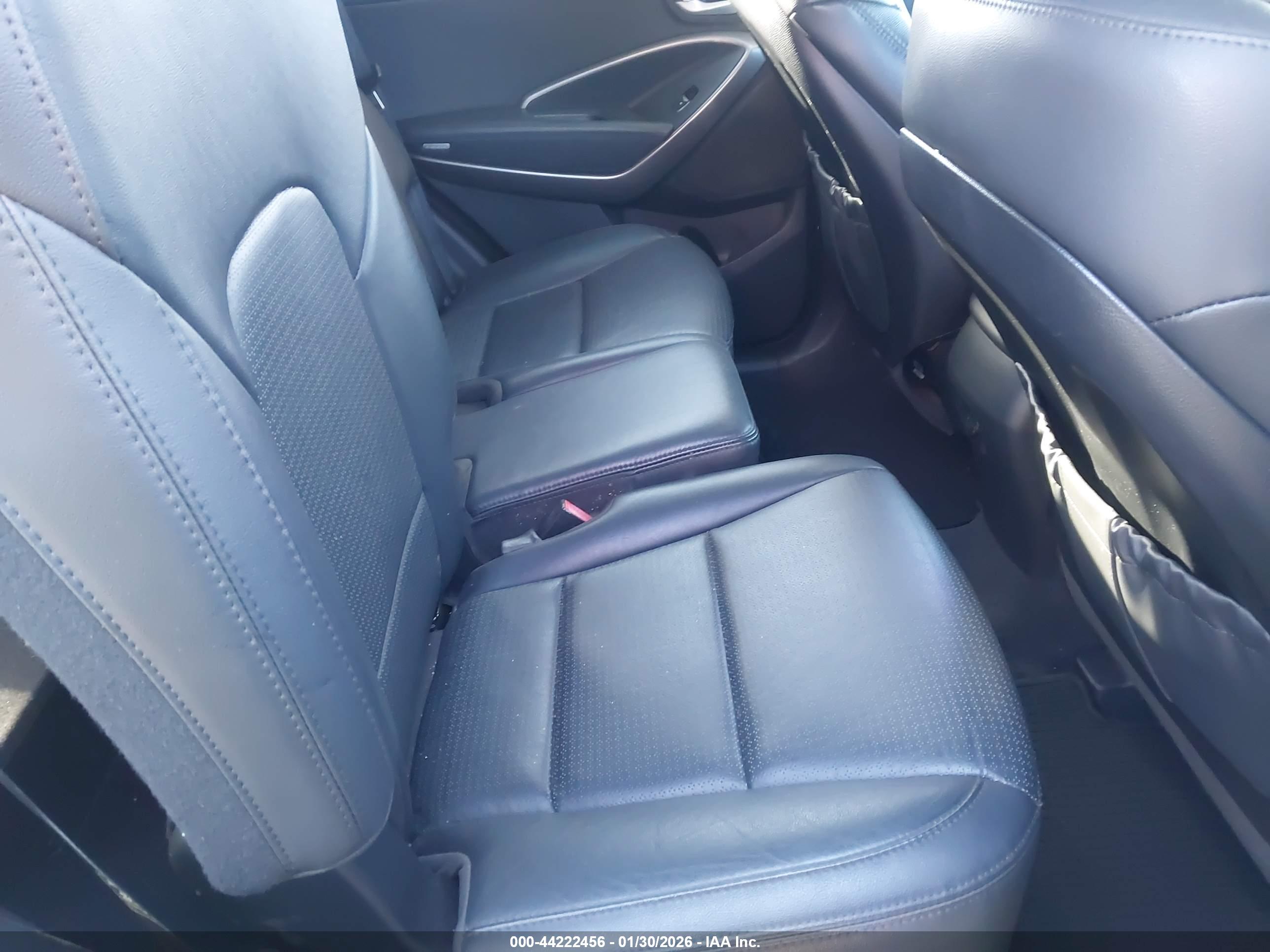 HYUNDAI SANTA image 8