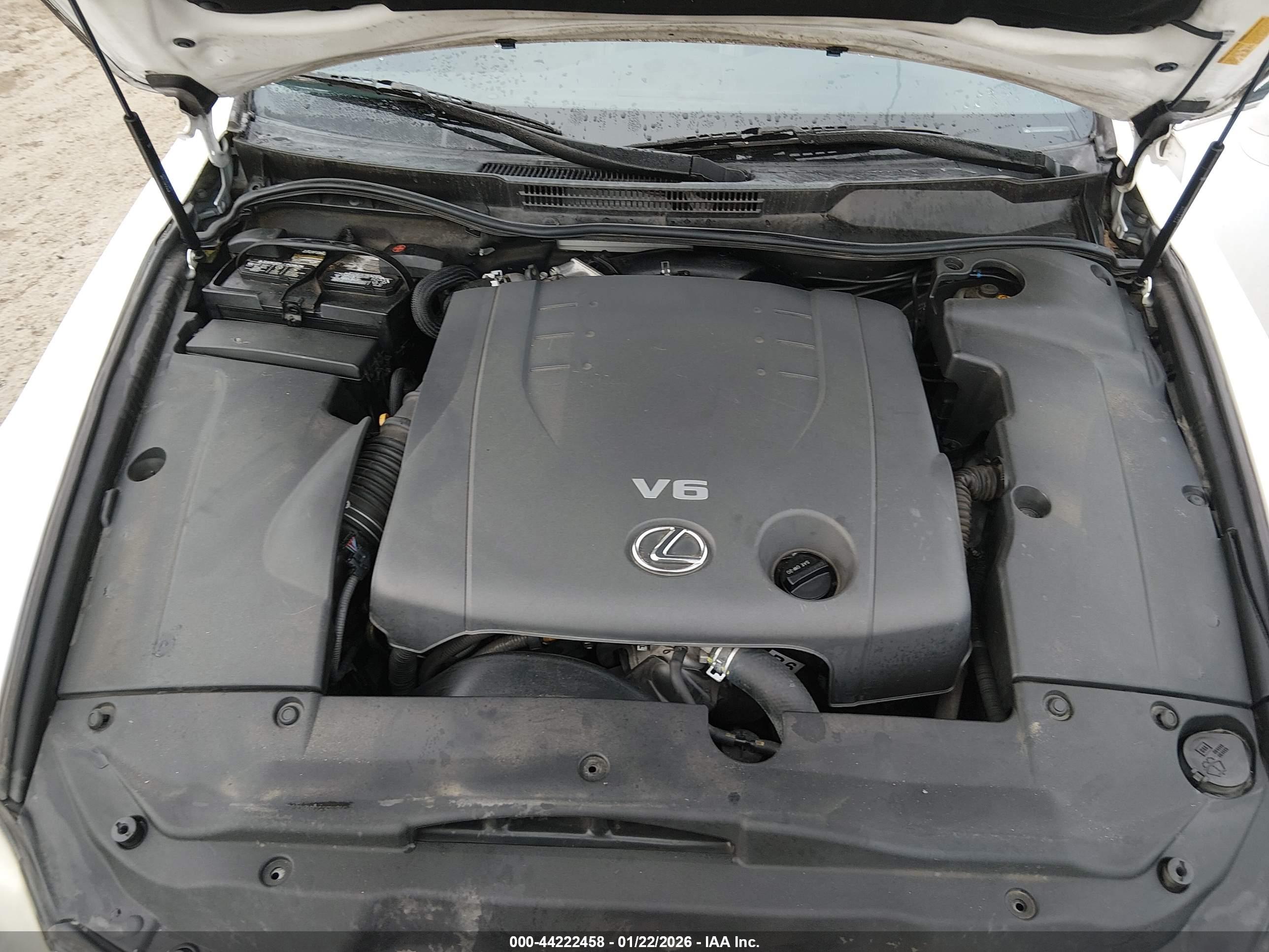 LEXUS IS image 10
