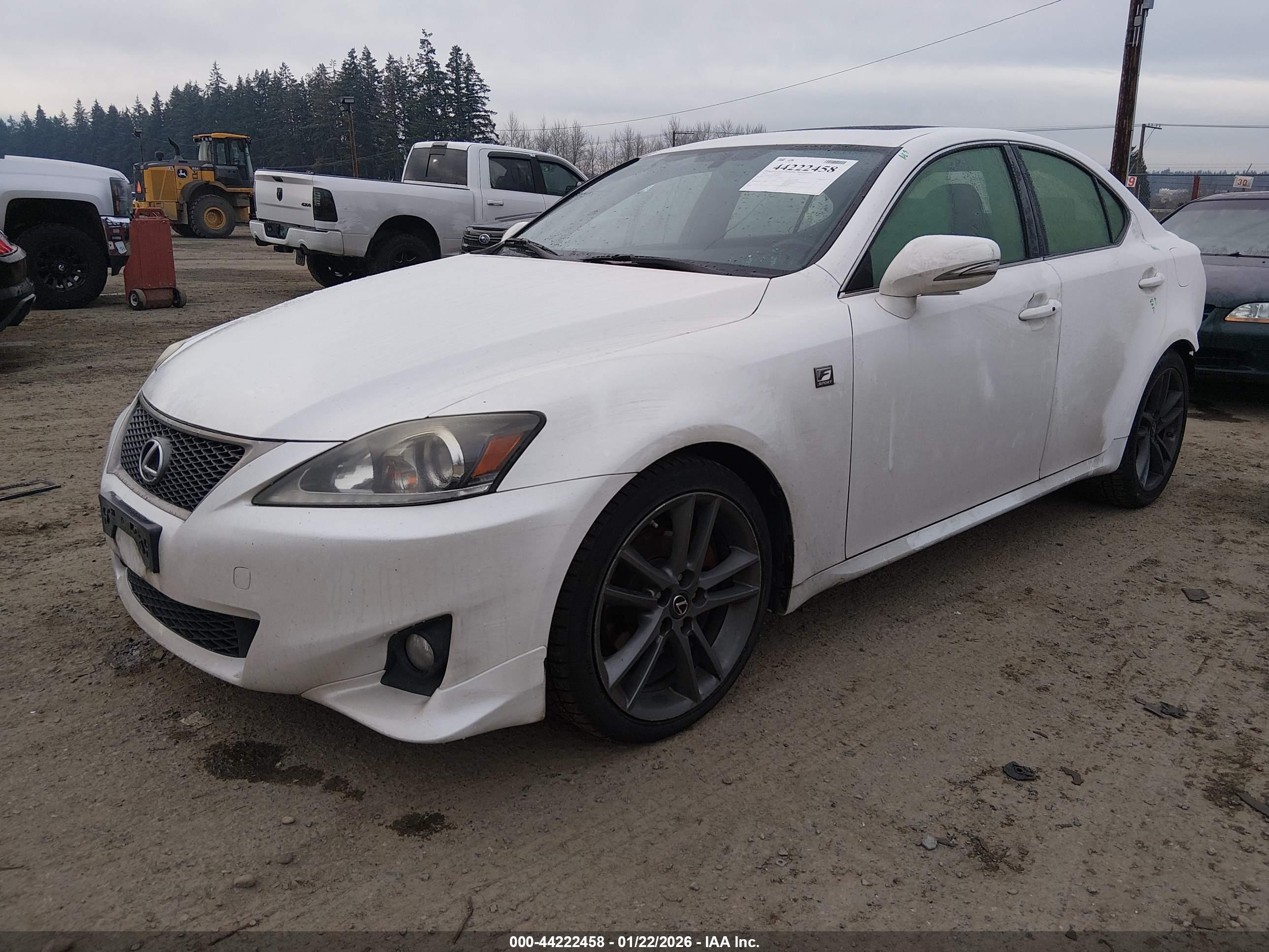 LEXUS IS image 2