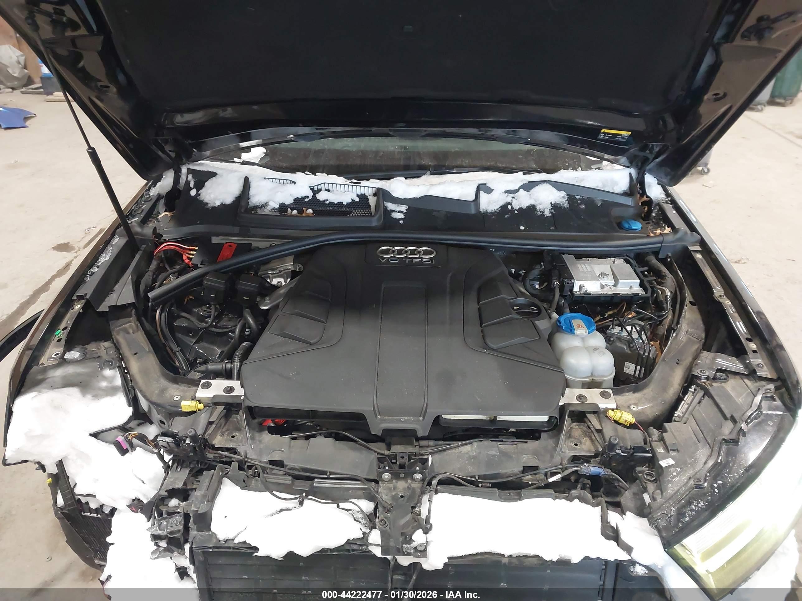 AUDI Q7 image 10