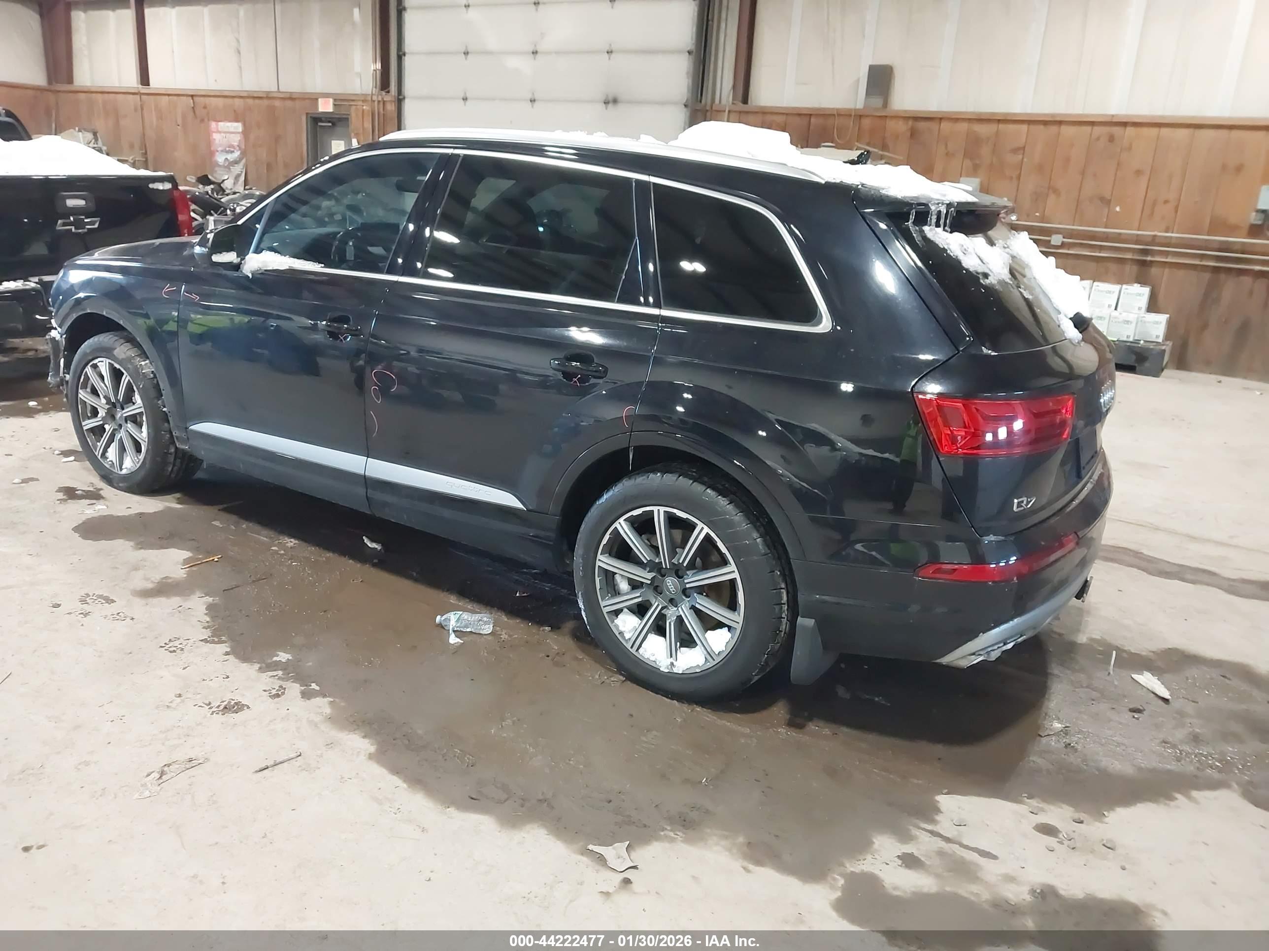 AUDI Q7 image 3