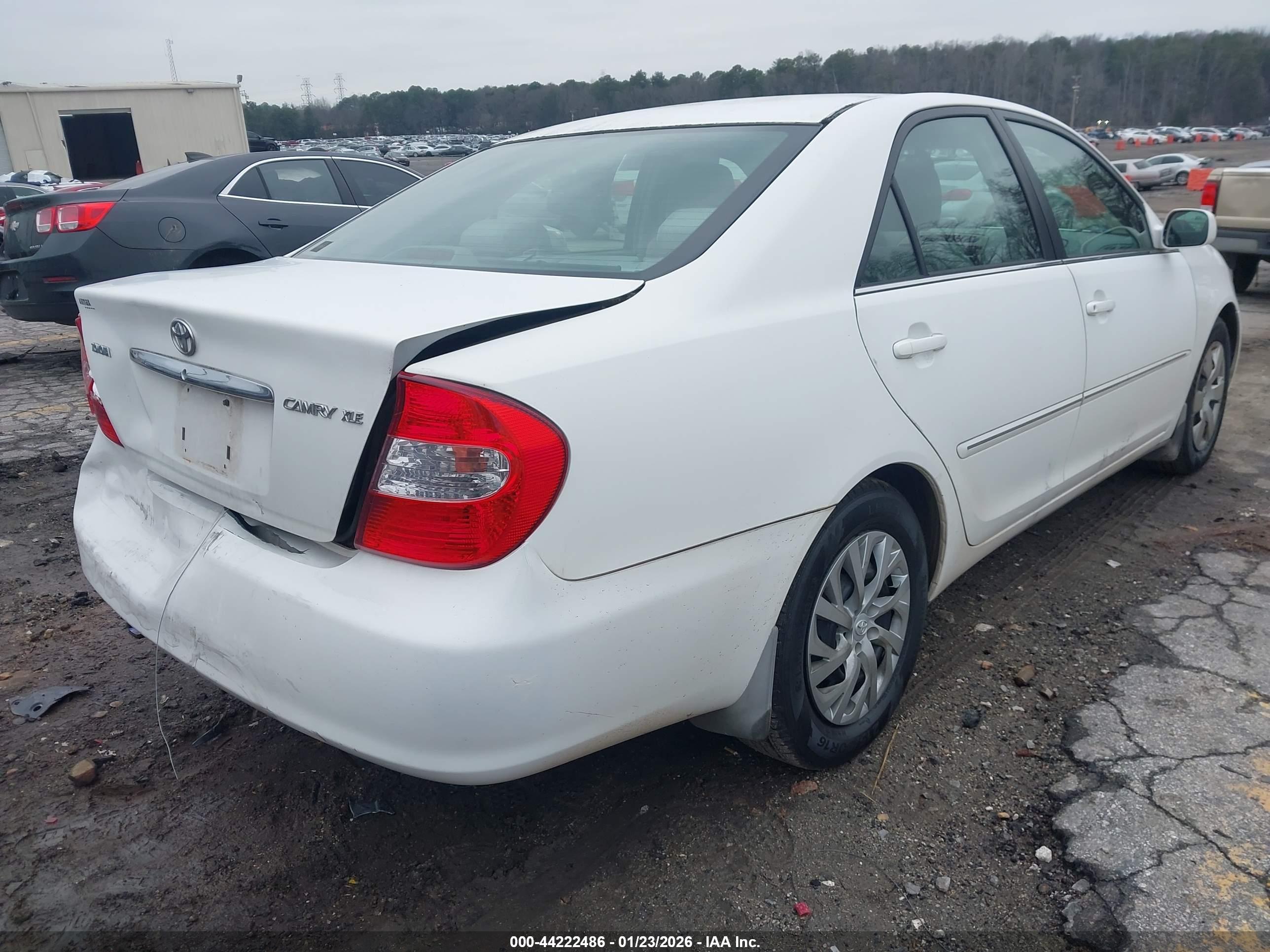 TOYOTA CAMRY image 4