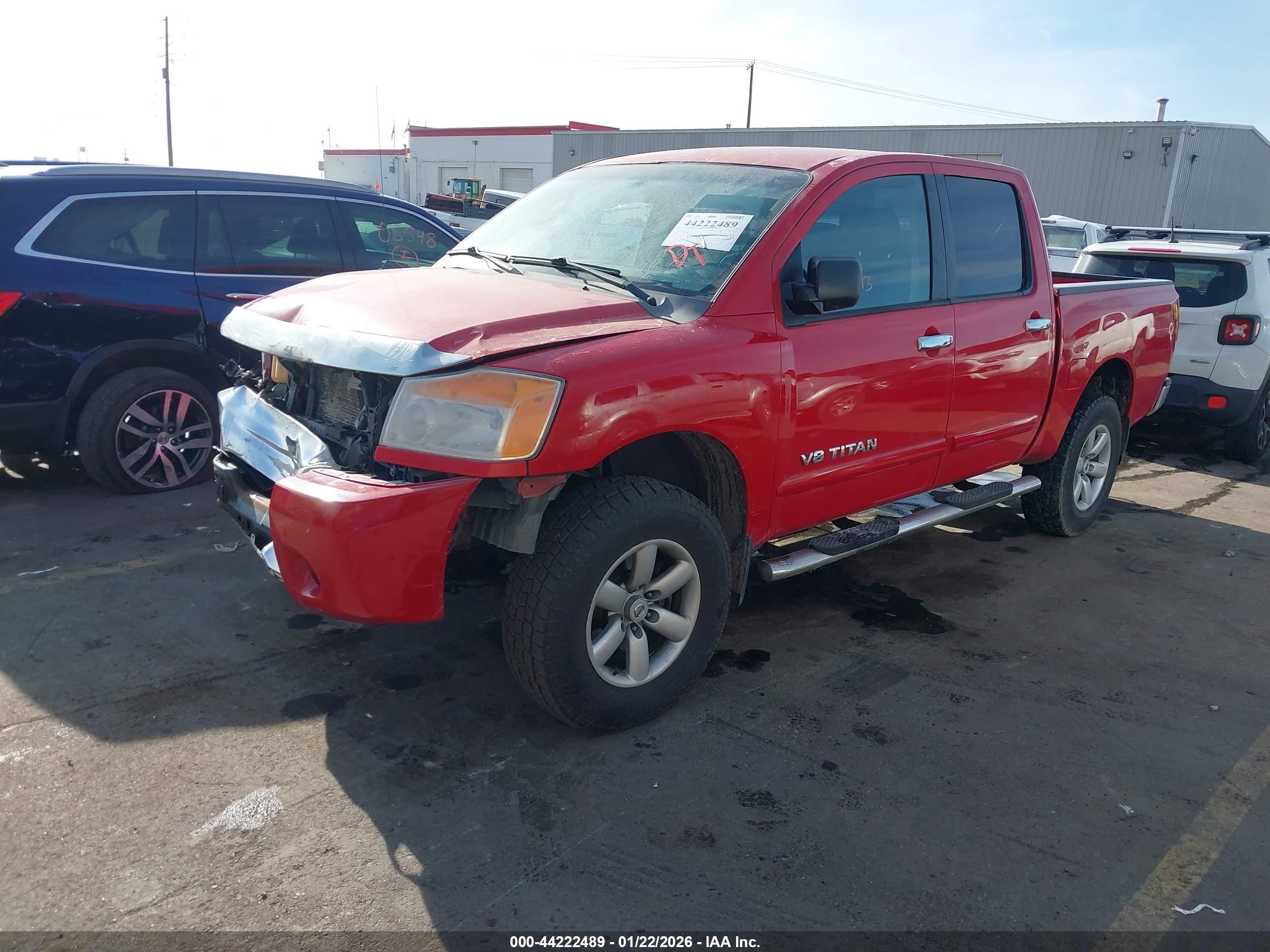 NISSAN TITAN image 2