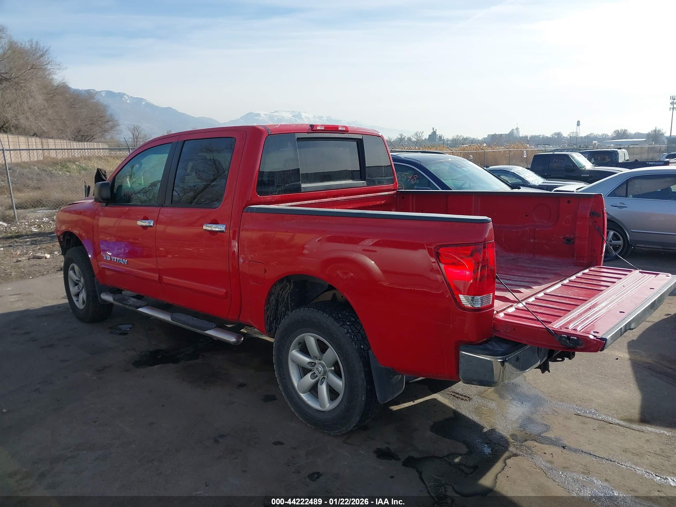 NISSAN TITAN image 3