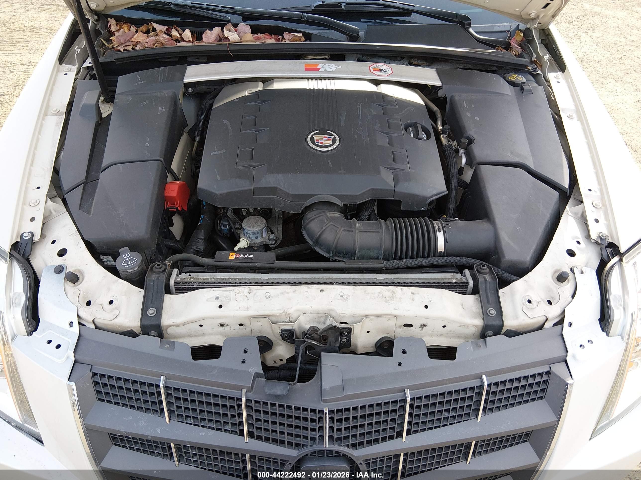 CADILLAC CTS image 10