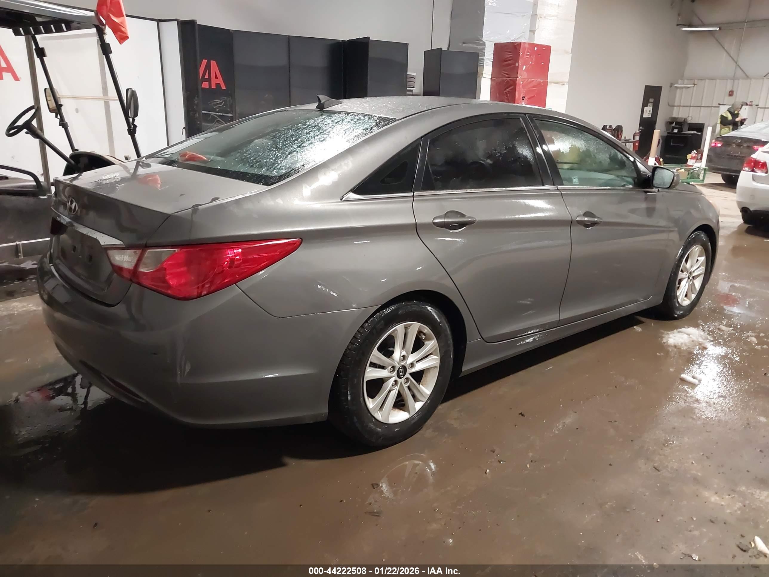 HYUNDAI SONATA image 4