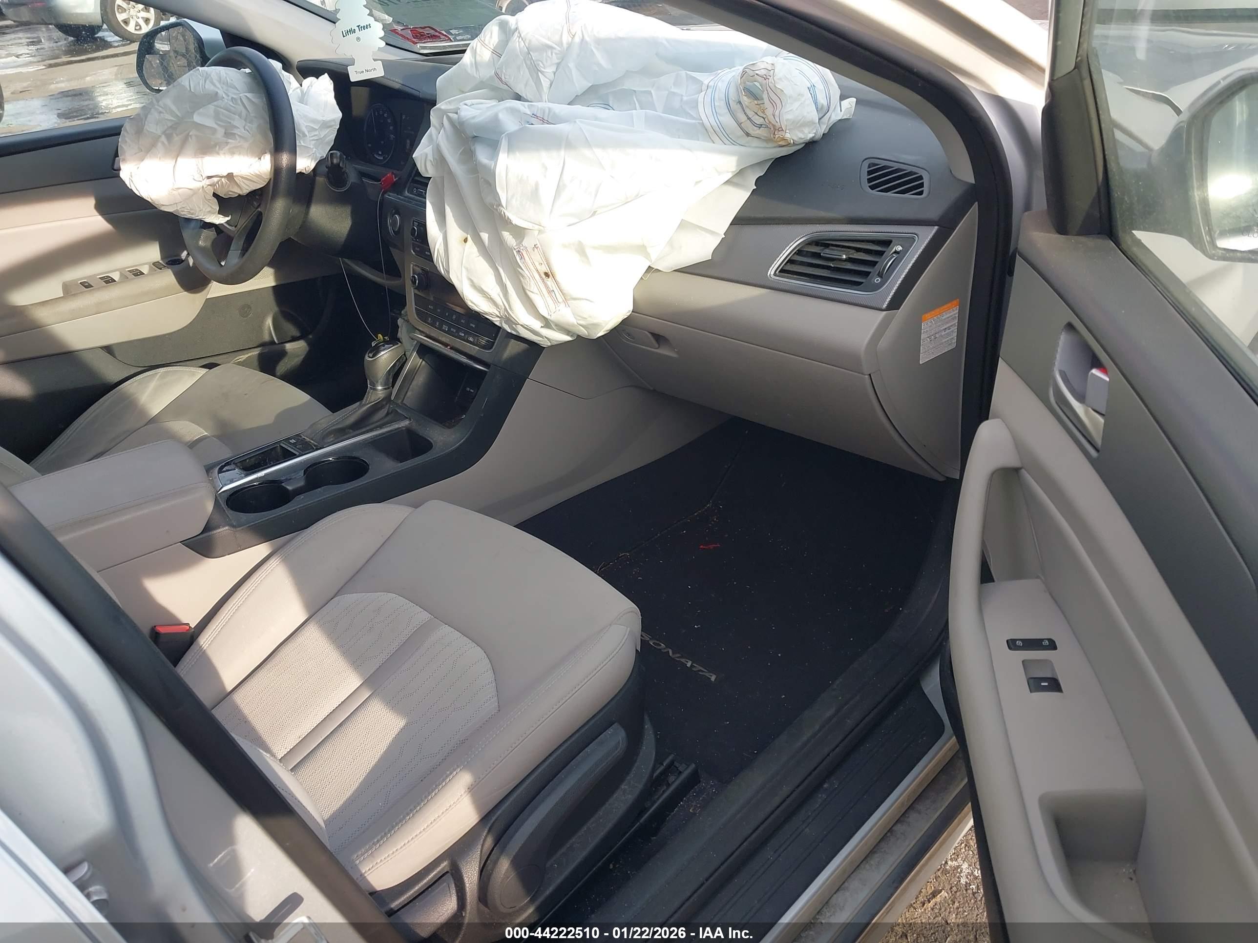 HYUNDAI SONATA image 5