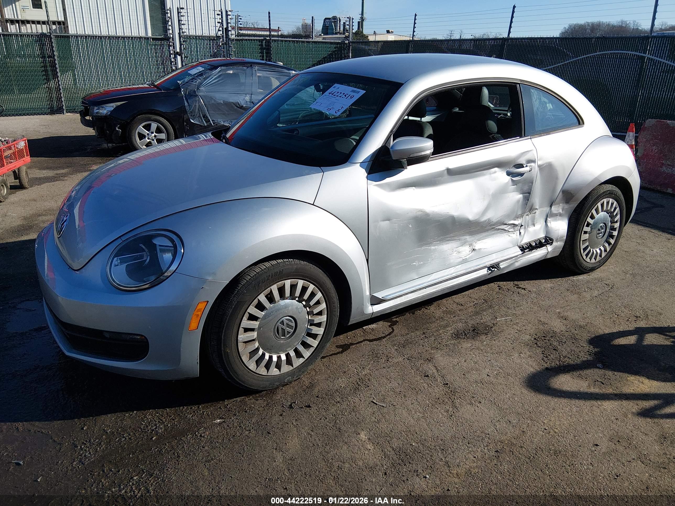 VOLKSWAGEN BEETLE image 2