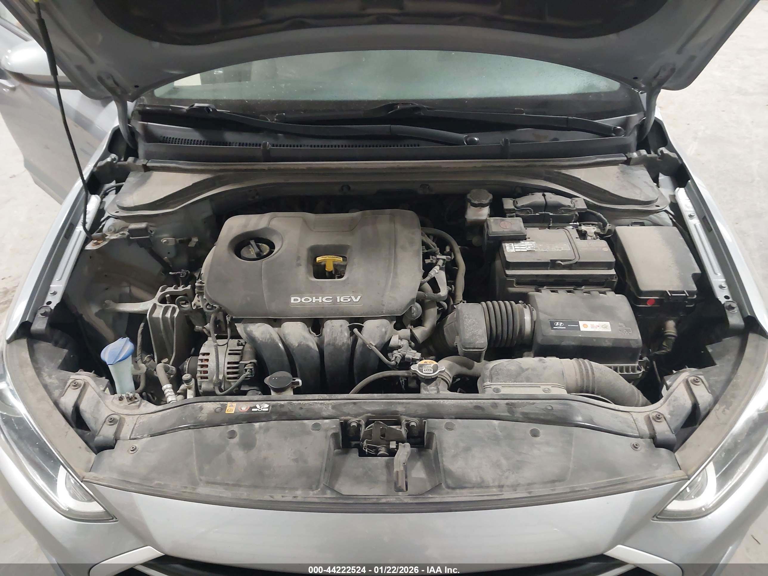 HYUNDAI ELANTRA image 10