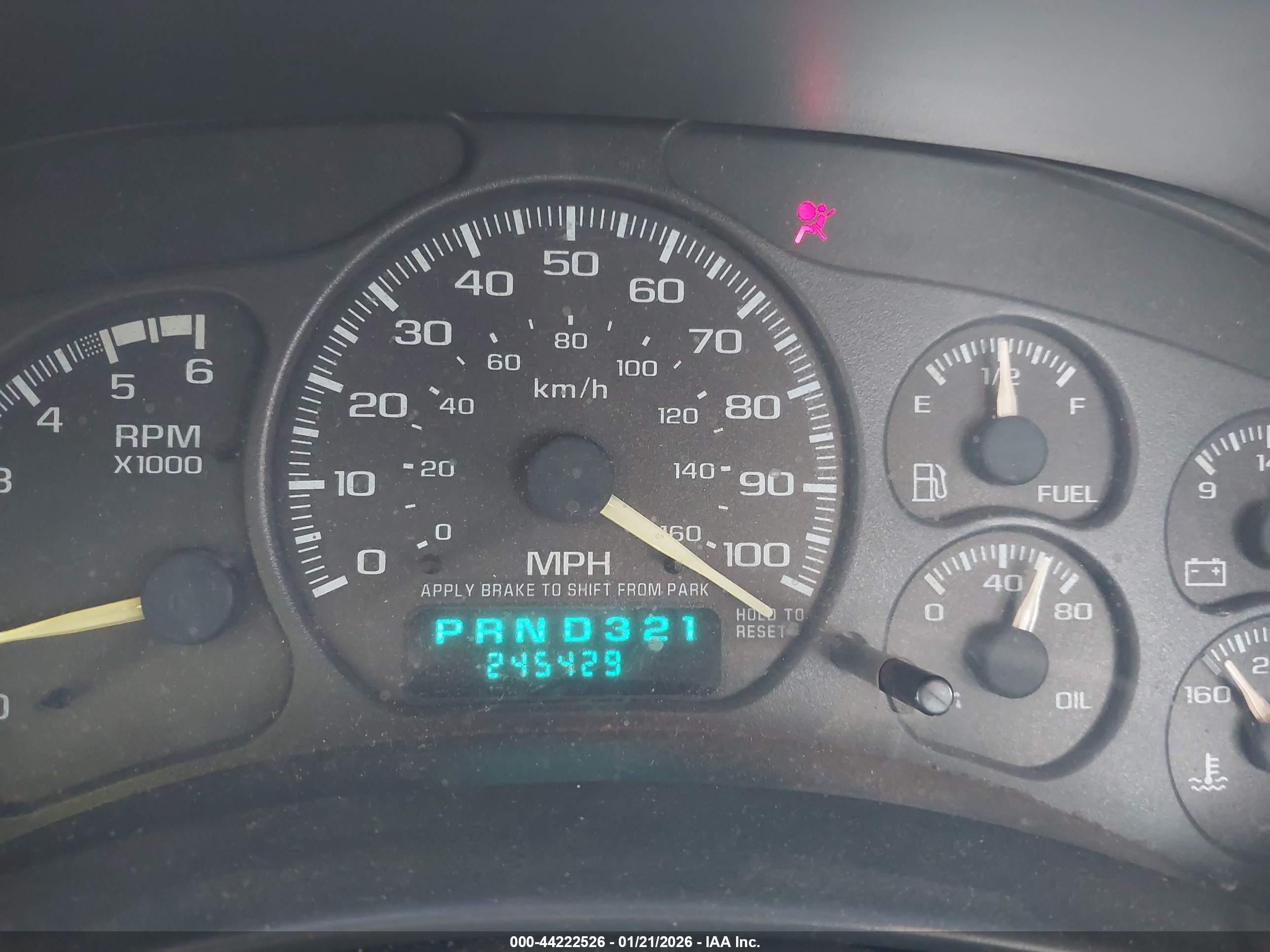 CHEVROLET SILVERADO image 7