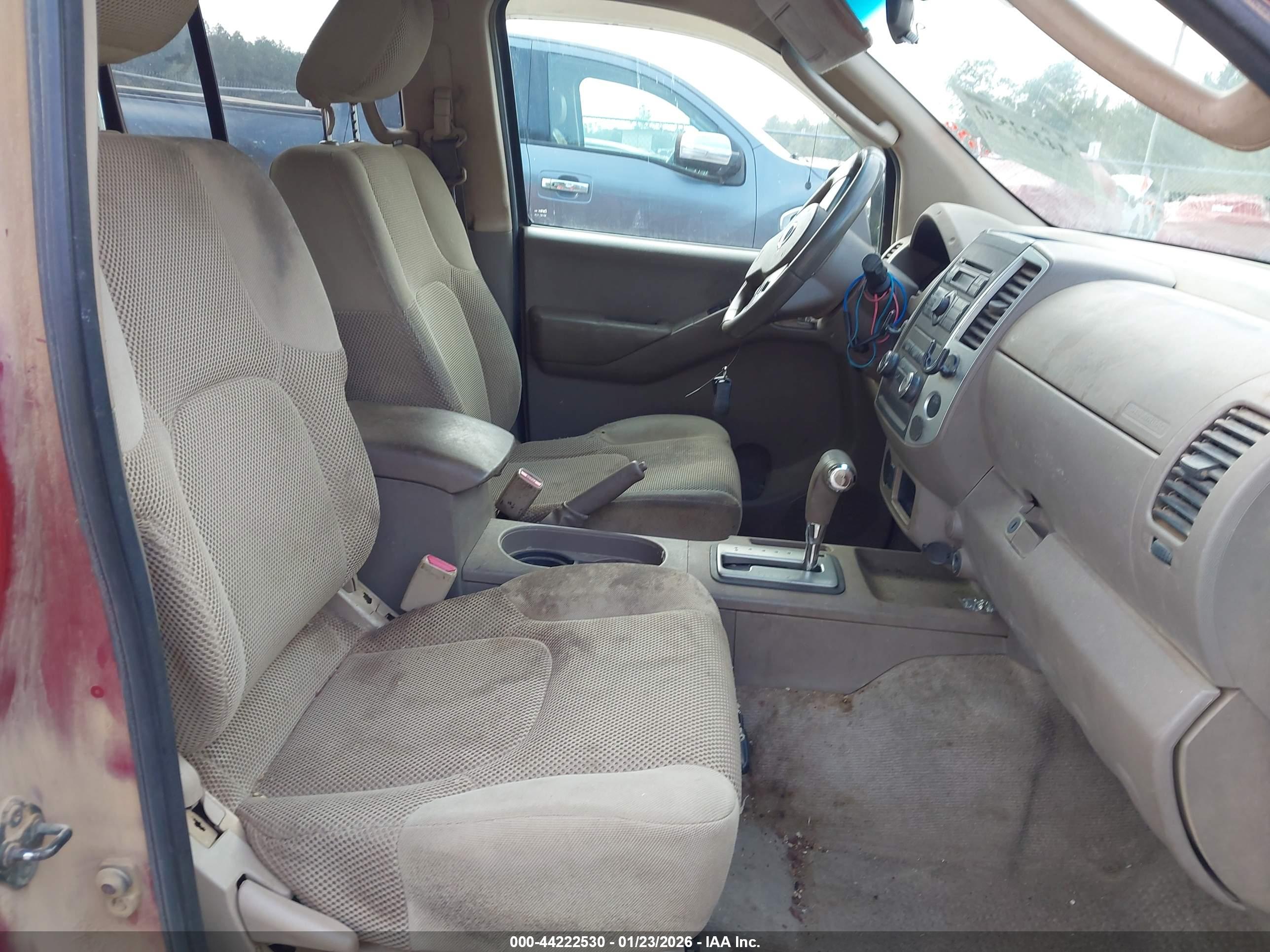 NISSAN FRONTIER image 5