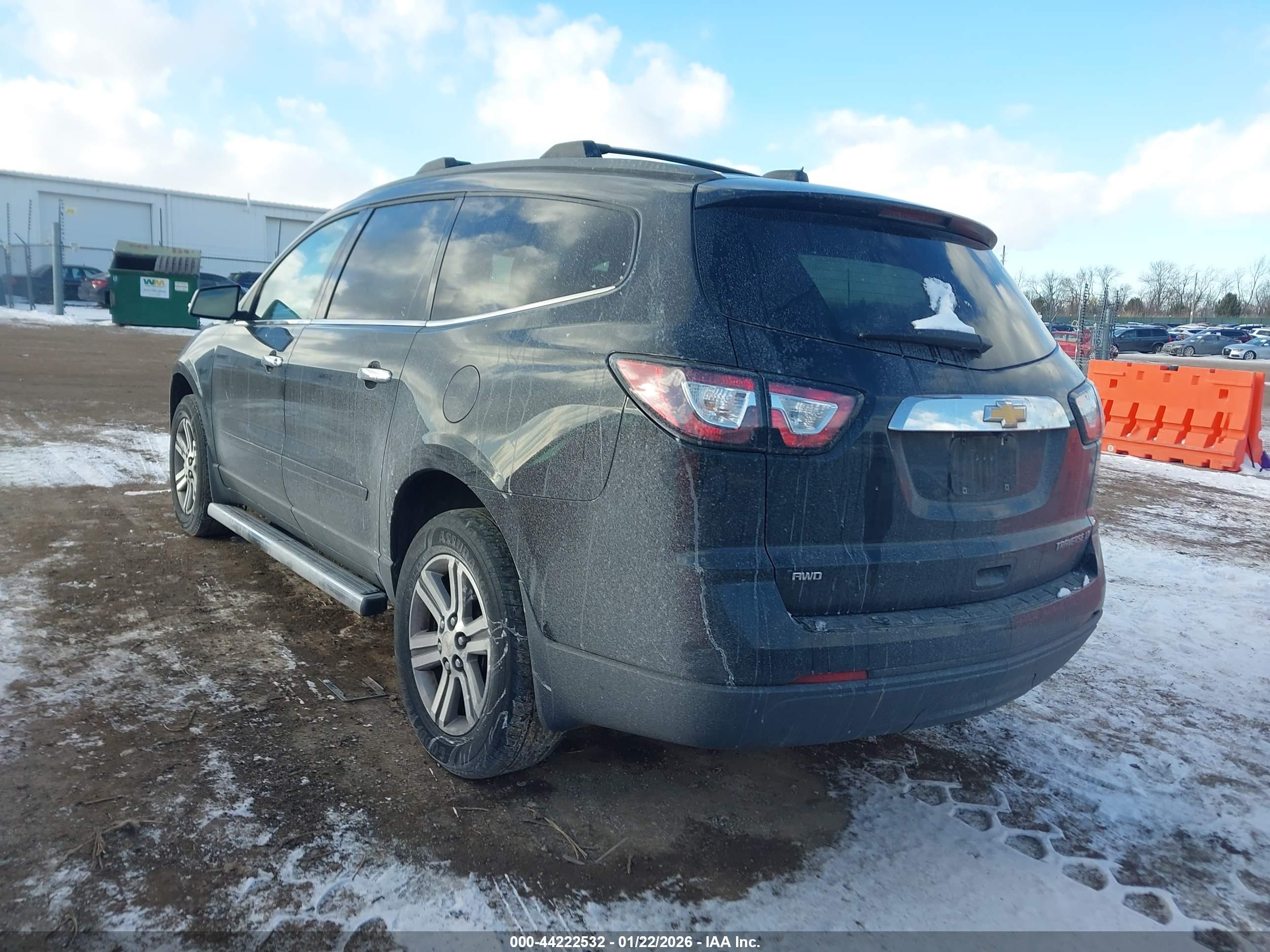 CHEVROLET TRAVERSE image 3