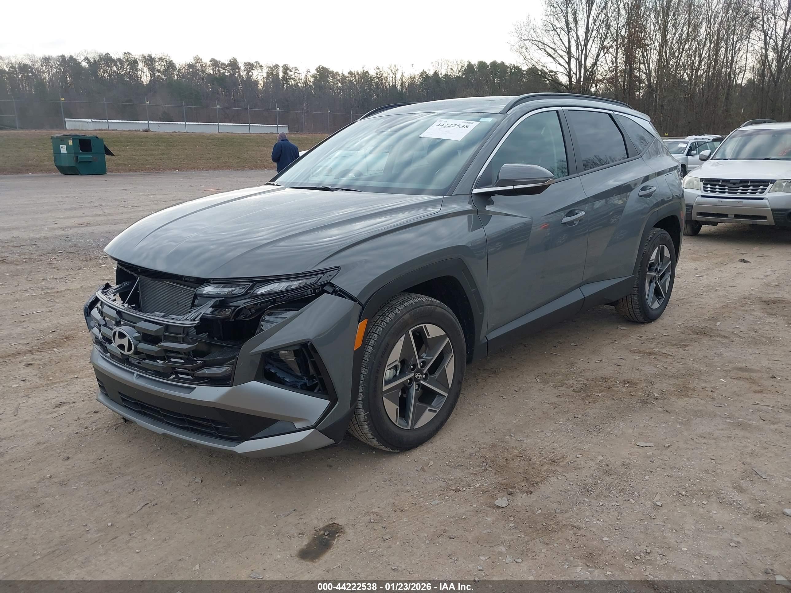 HYUNDAI TUCSON image 2