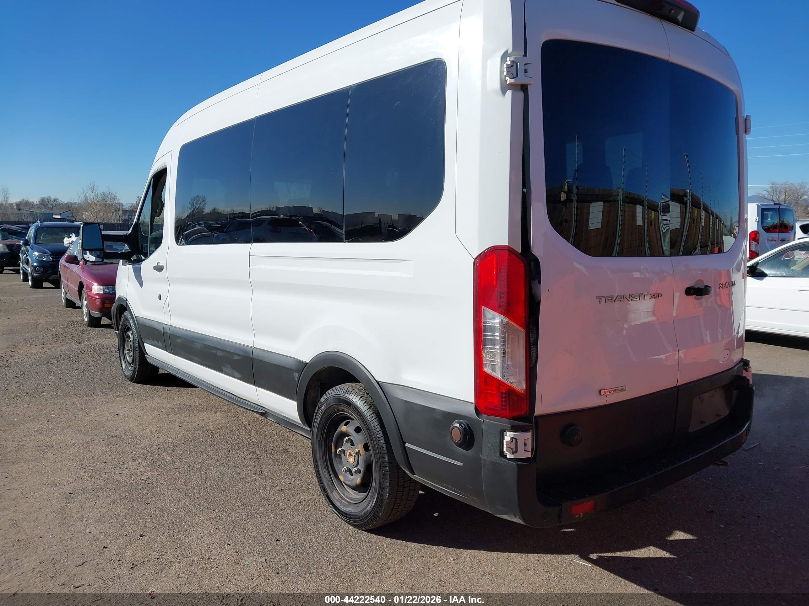 FORD TRANSIT-350 image 3