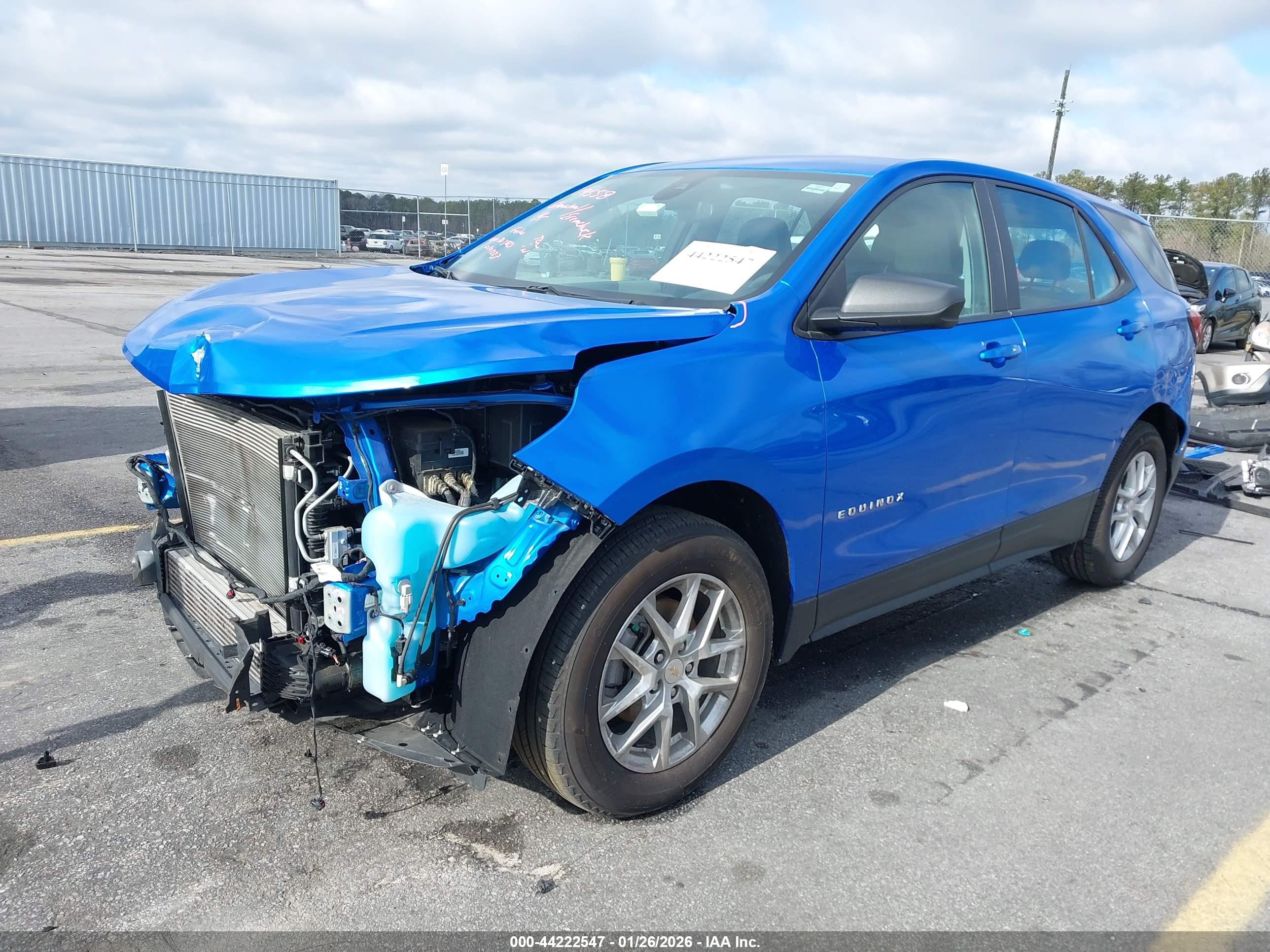 CHEVROLET EQUINOX image 2