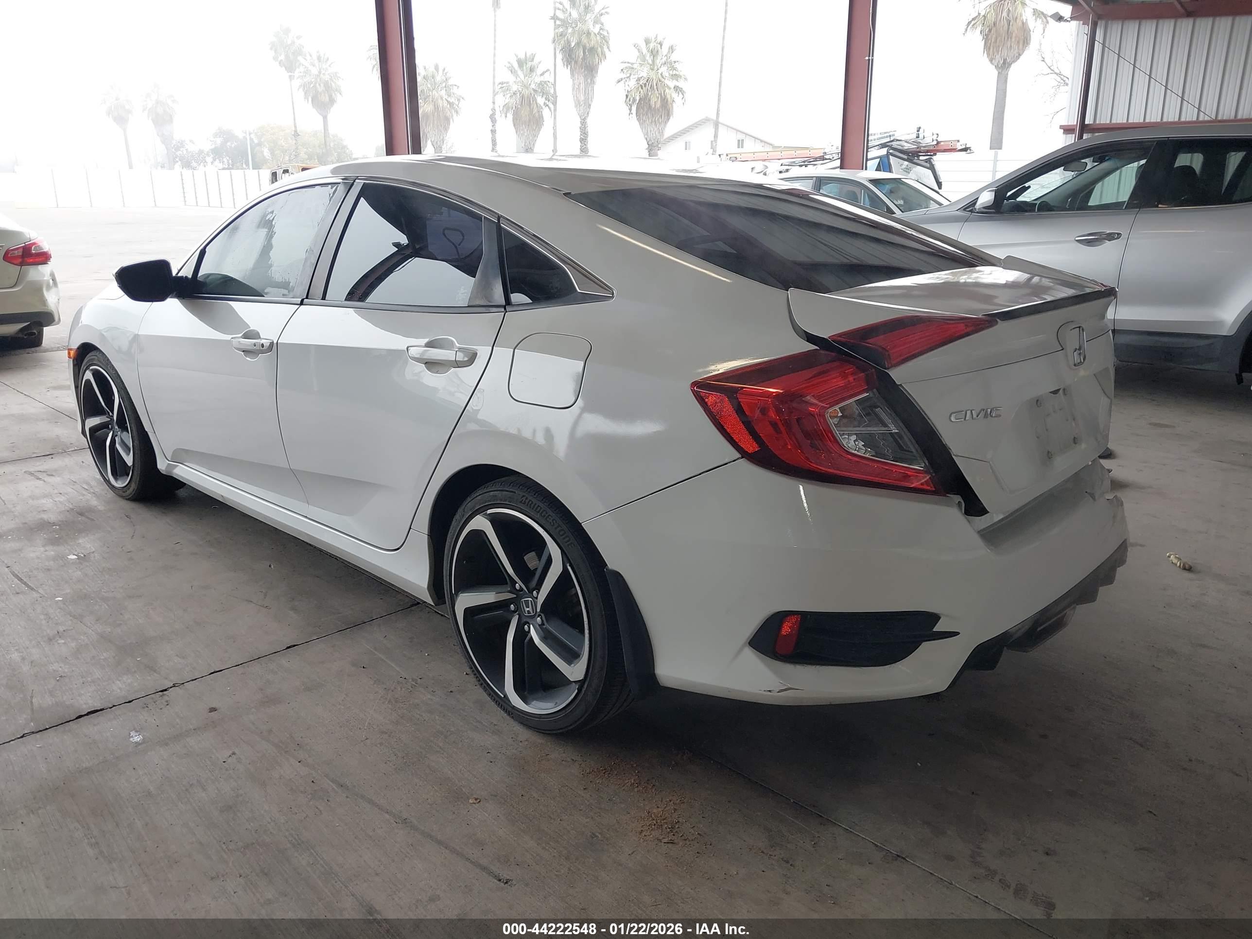 HONDA CIVIC image 3