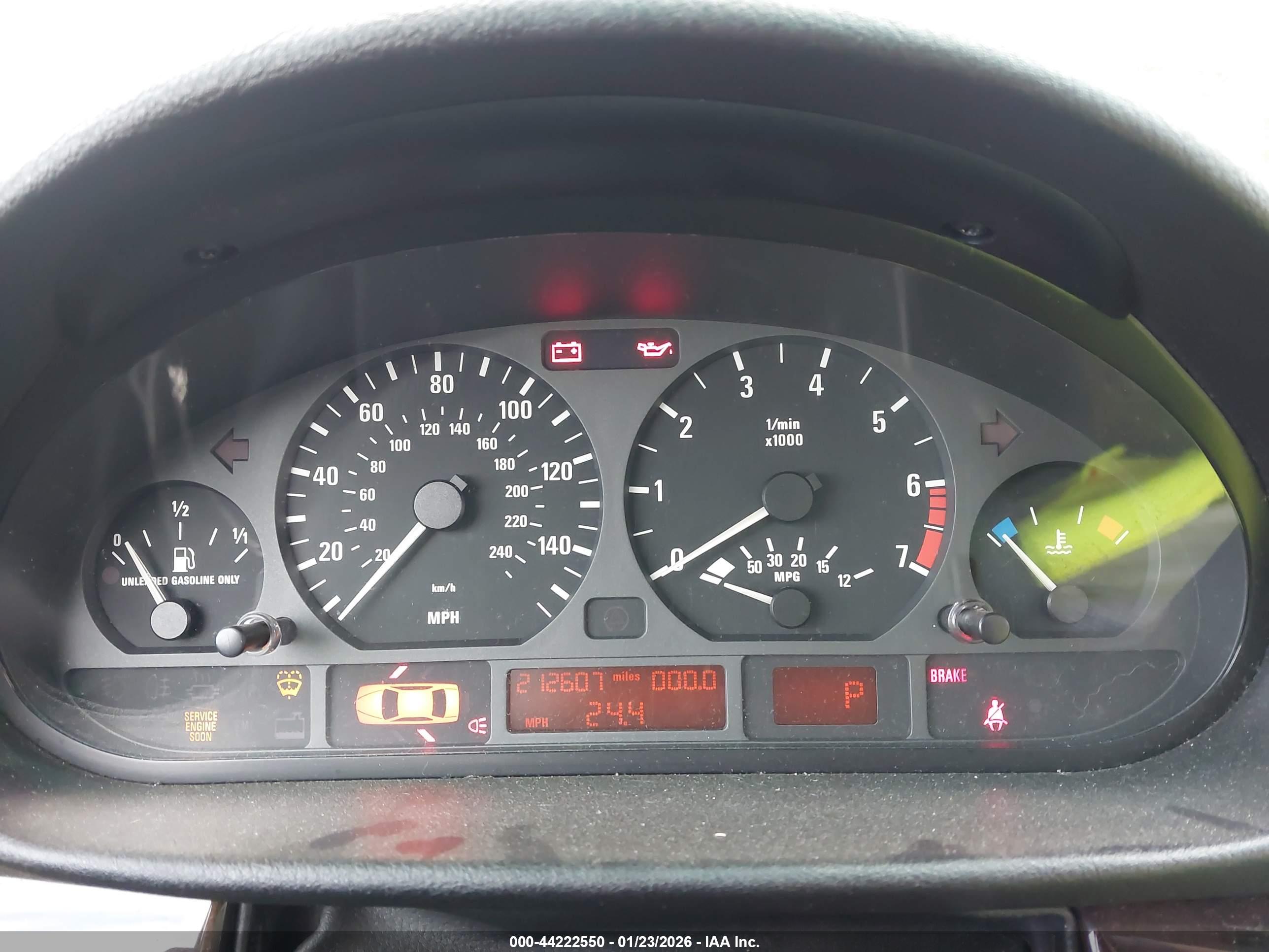 BMW 325I image 7