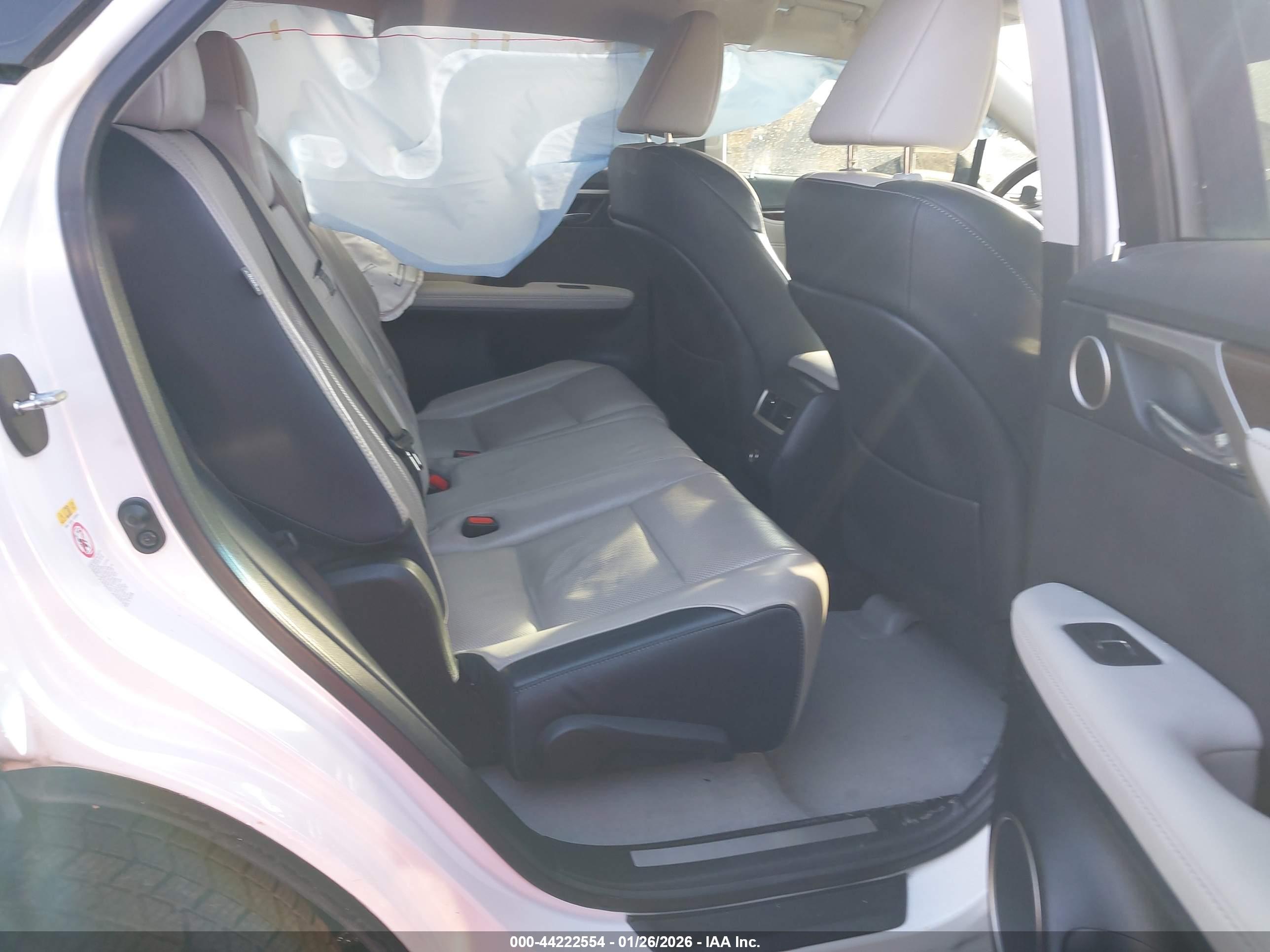 LEXUS RX image 8