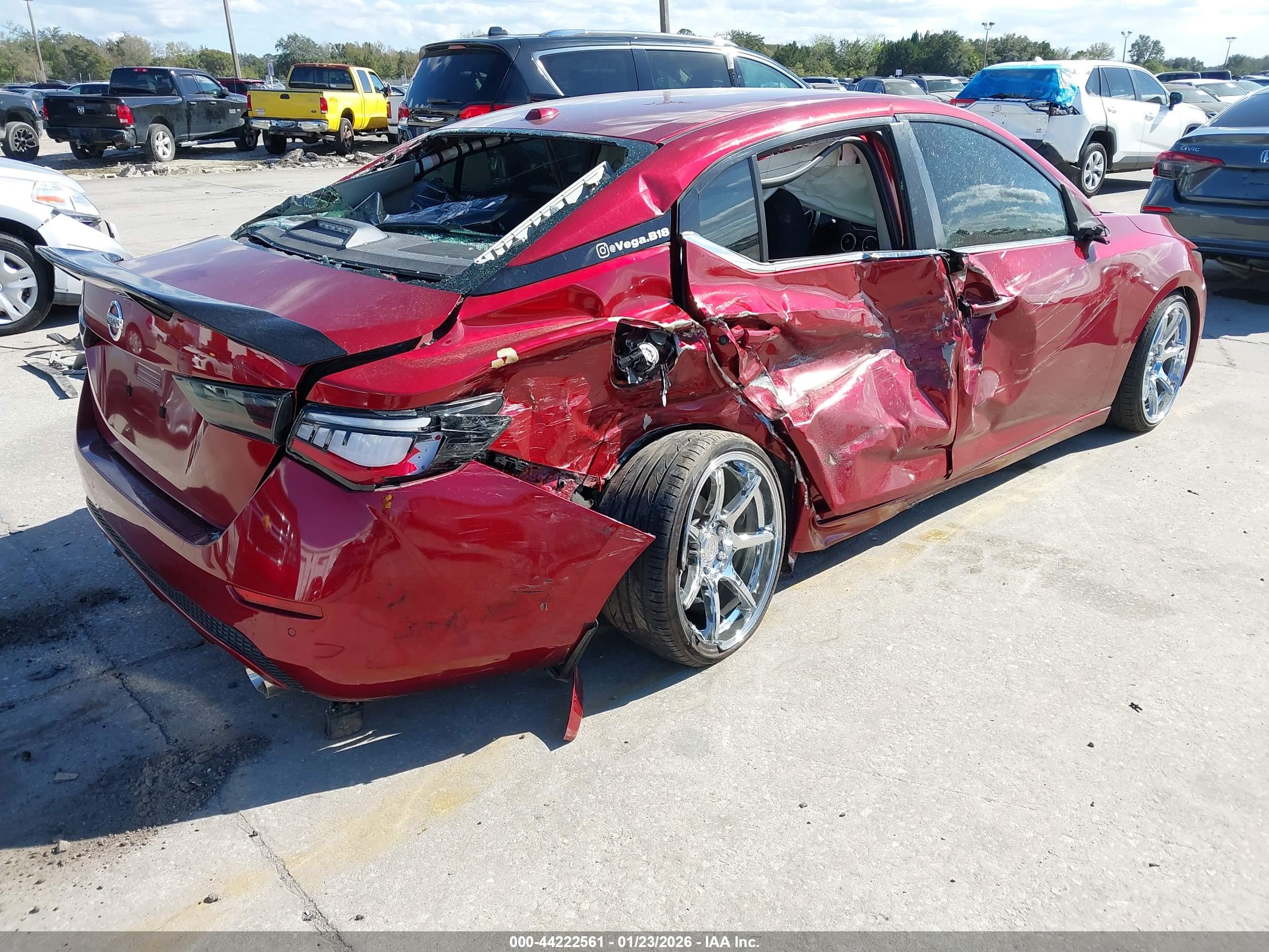 NISSAN SENTRA image 4