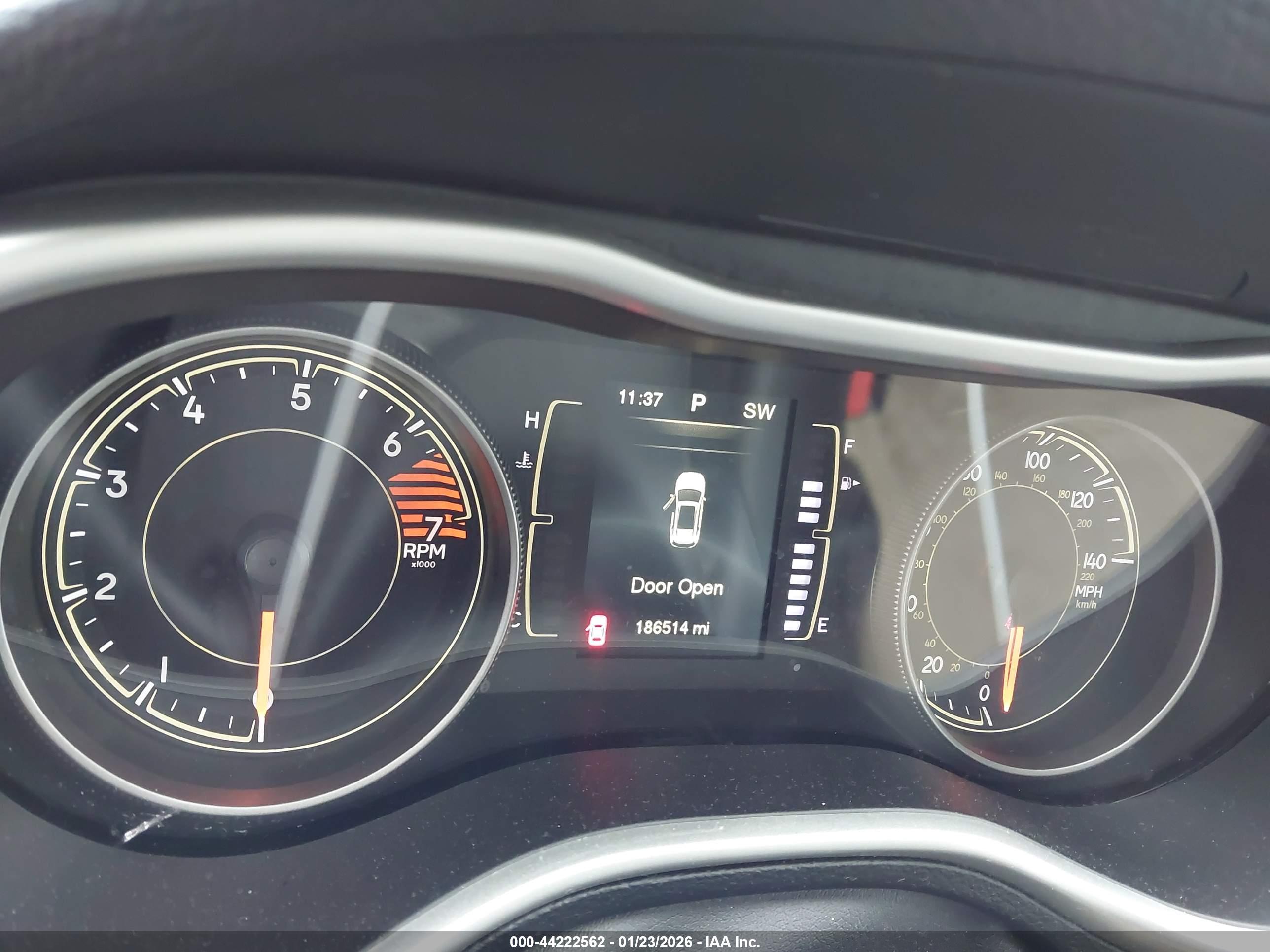 JEEP CHEROKEE image 7
