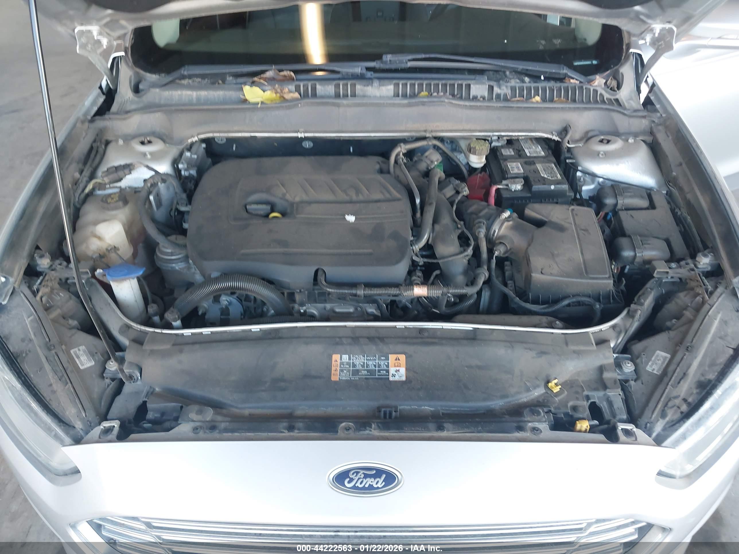 FORD FUSION image 10
