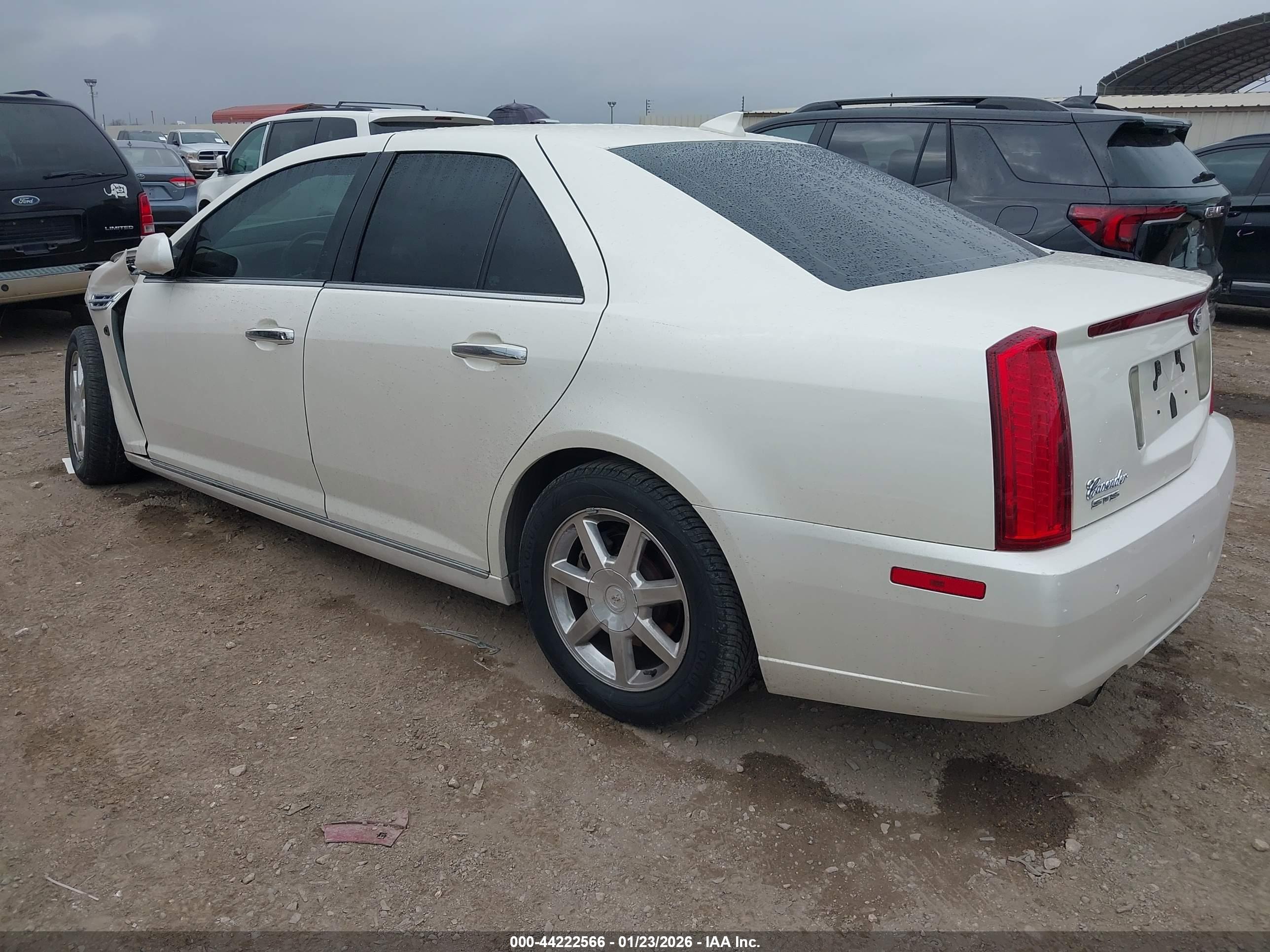 CADILLAC STS image 3