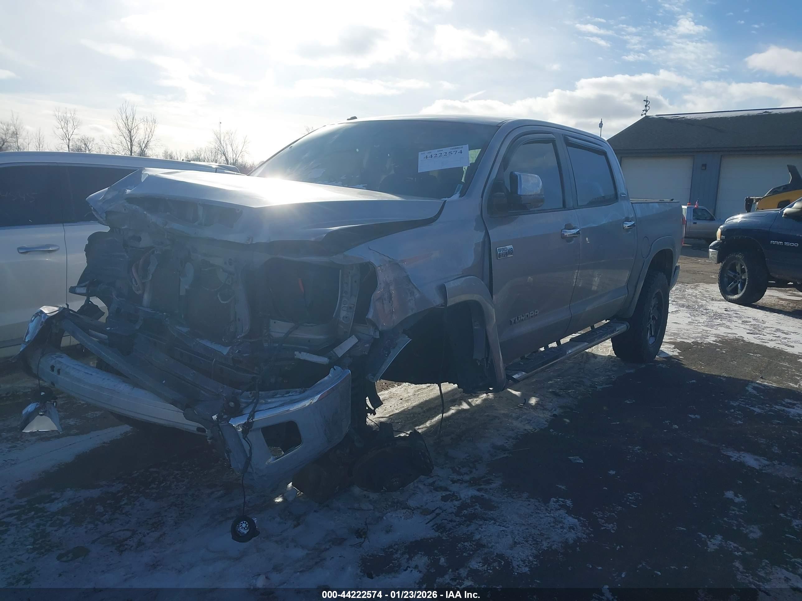 TOYOTA TUNDRA image 2