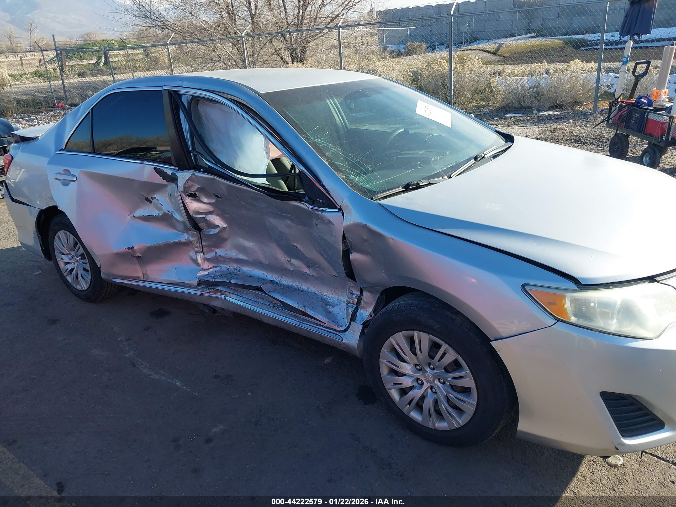 TOYOTA CAMRY image 6