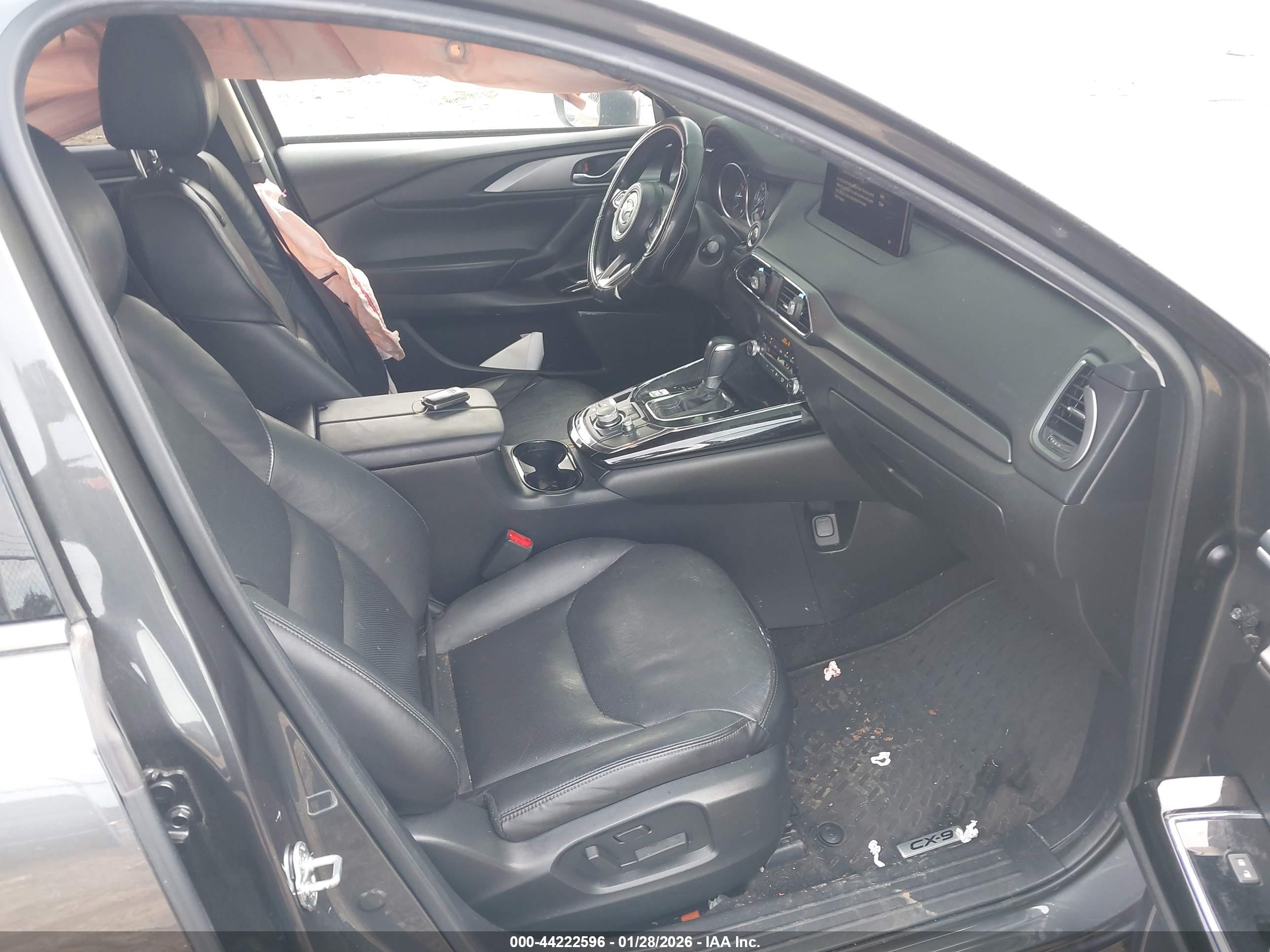 MAZDA CX-9 image 5