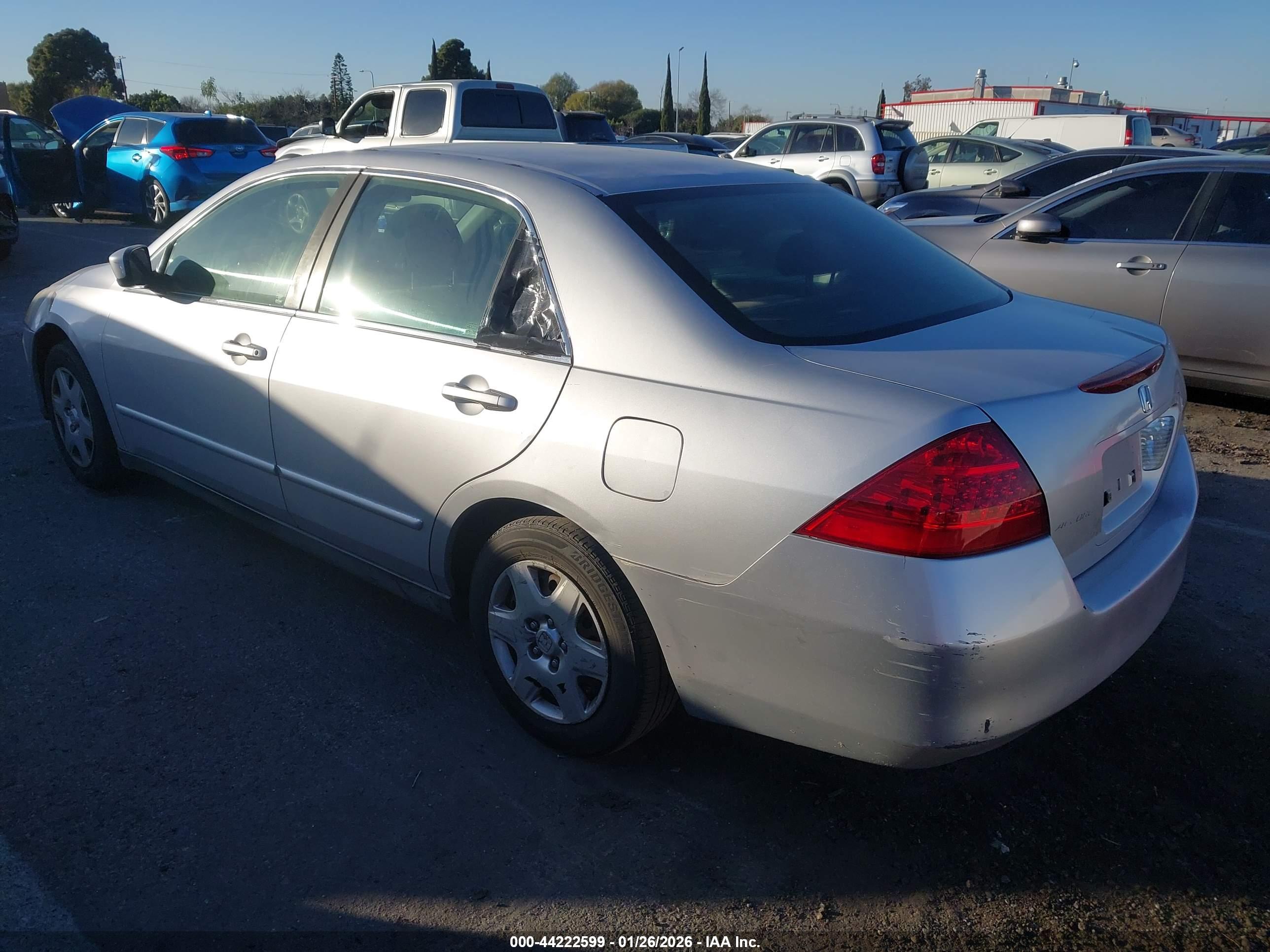 HONDA ACCORD image 3