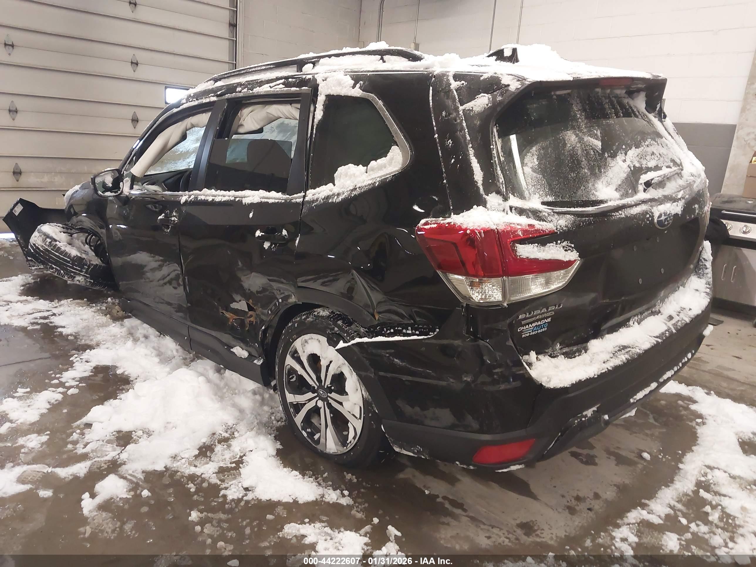 SUBARU FORESTER image 3