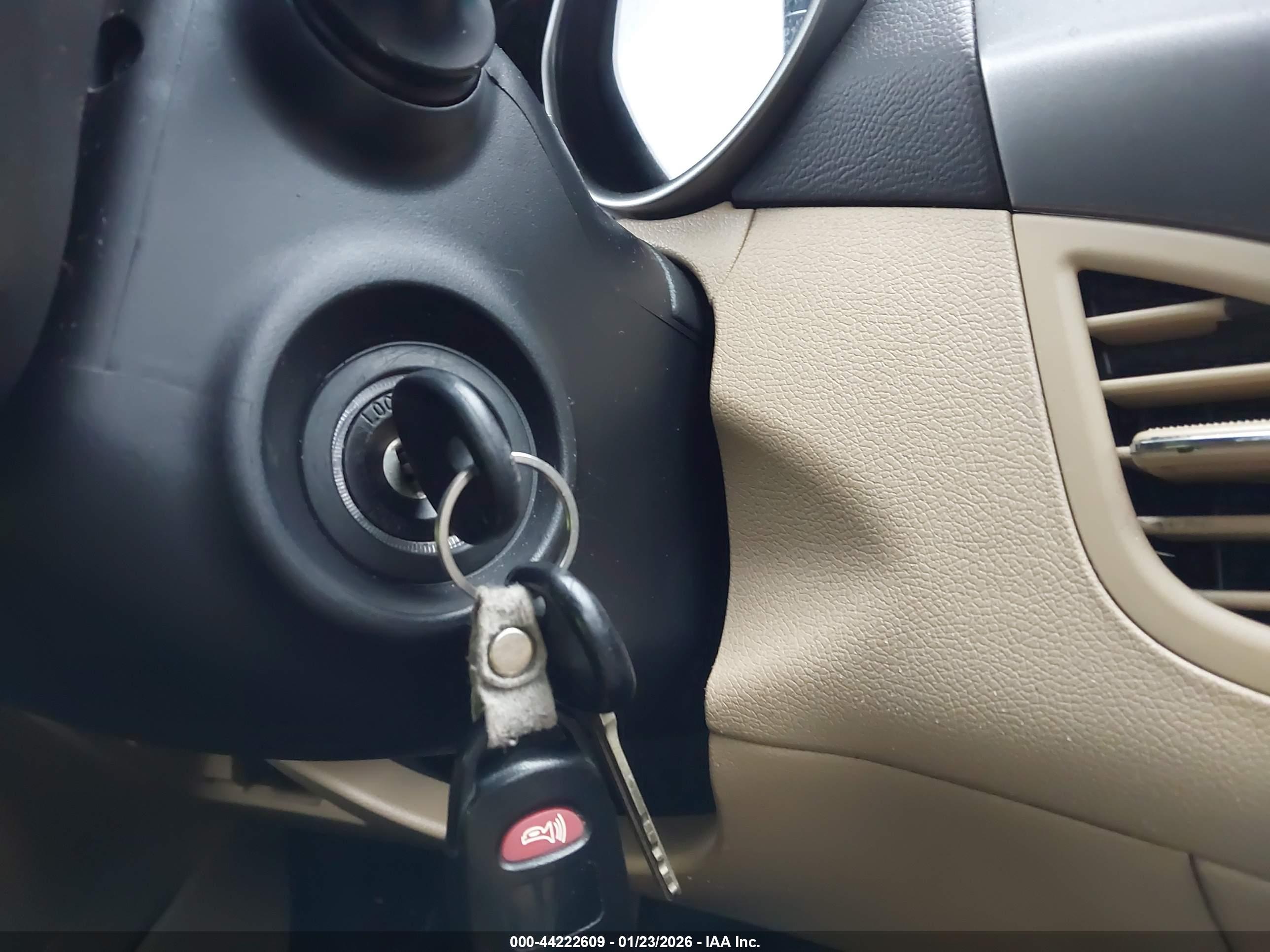 HYUNDAI ELANTRA image 11