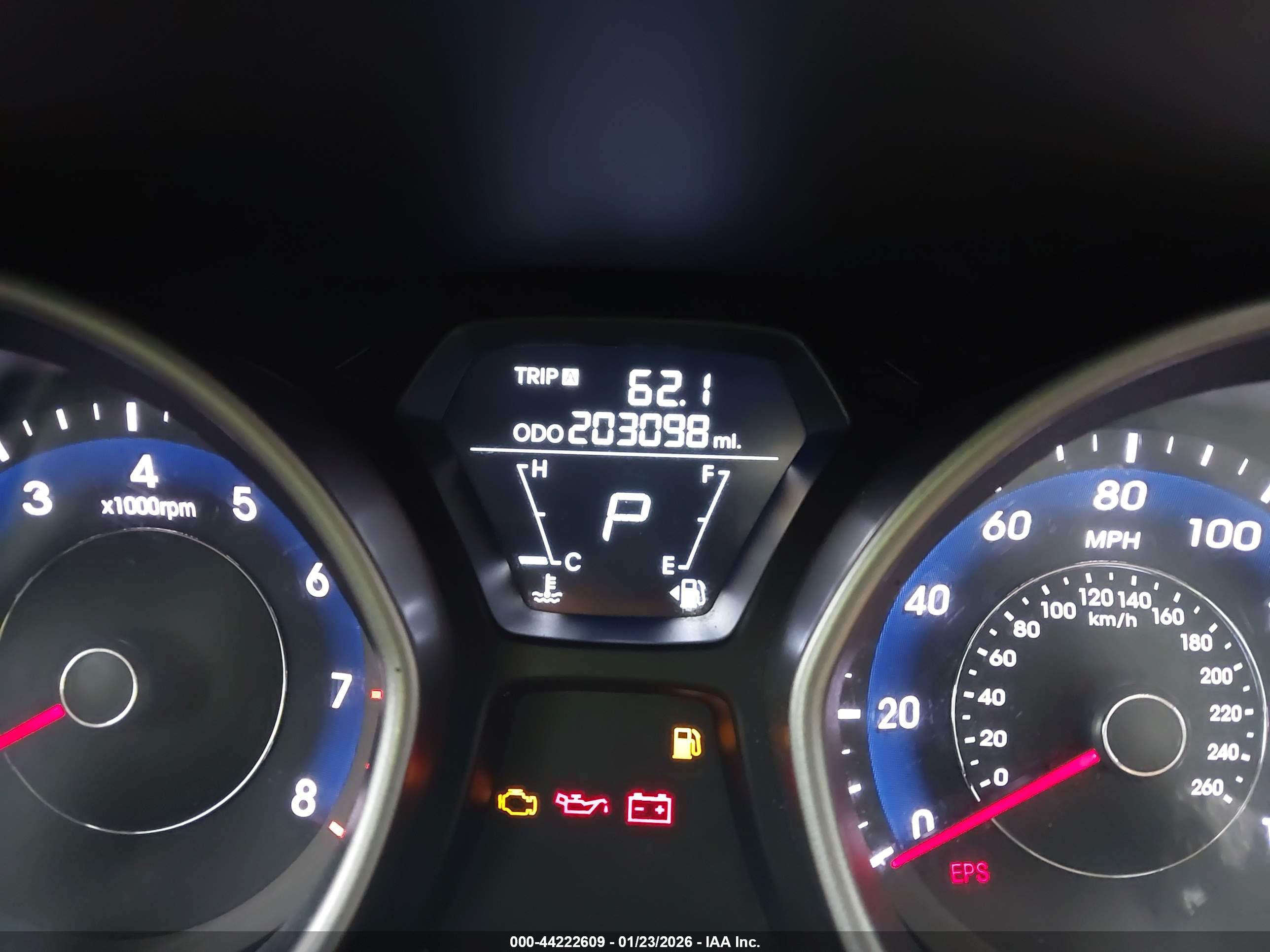 HYUNDAI ELANTRA image 7