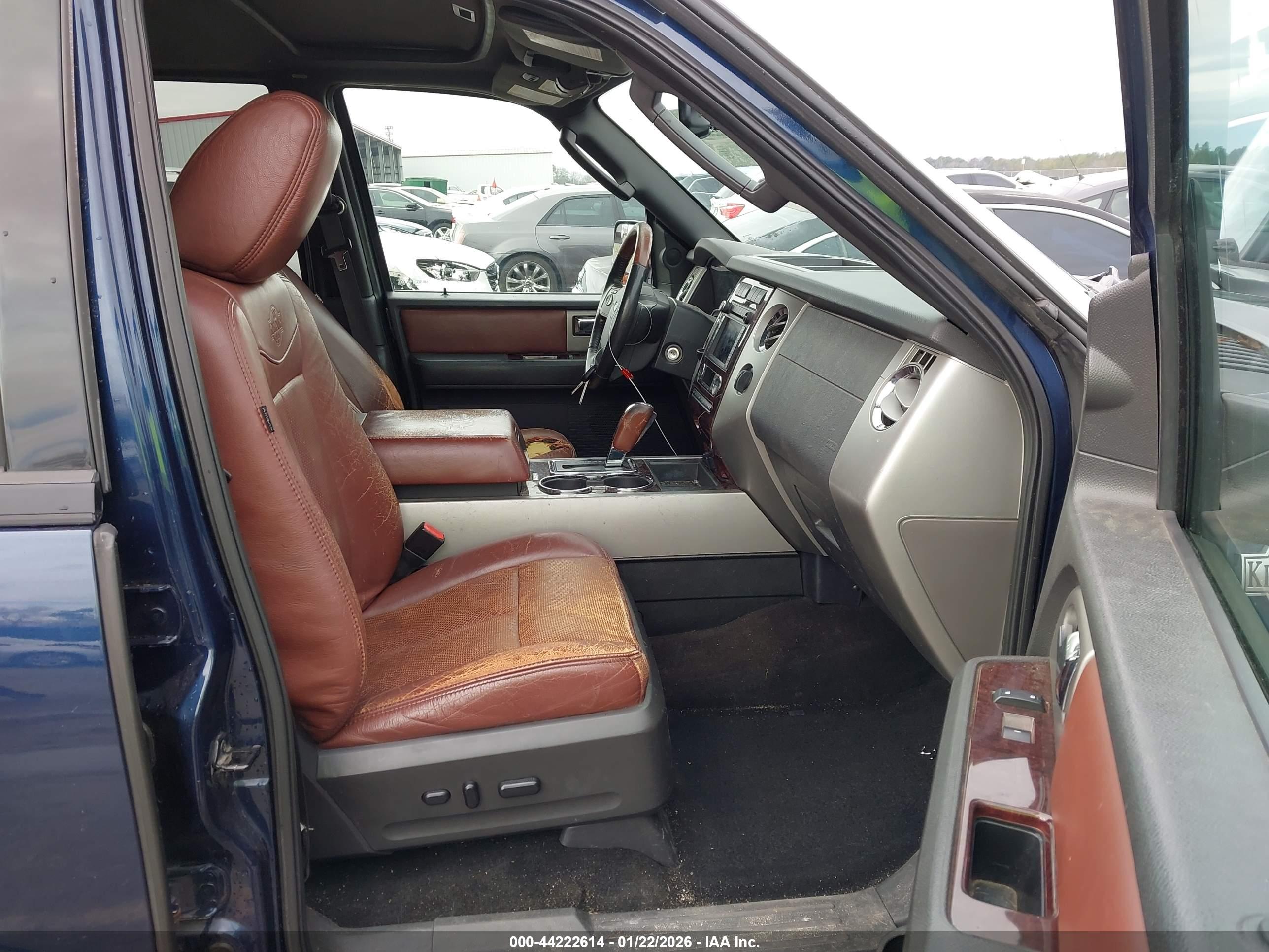 FORD EXPEDITION image 5