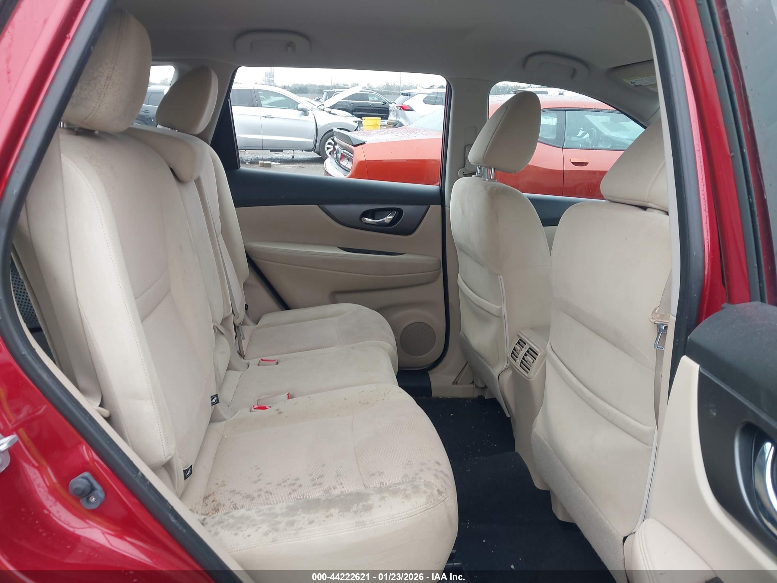 NISSAN ROGUE image 8