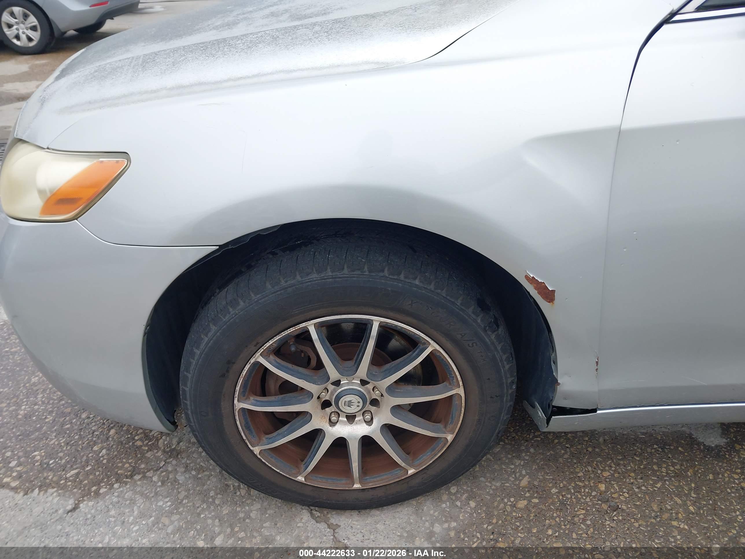 TOYOTA CAMRY image 6