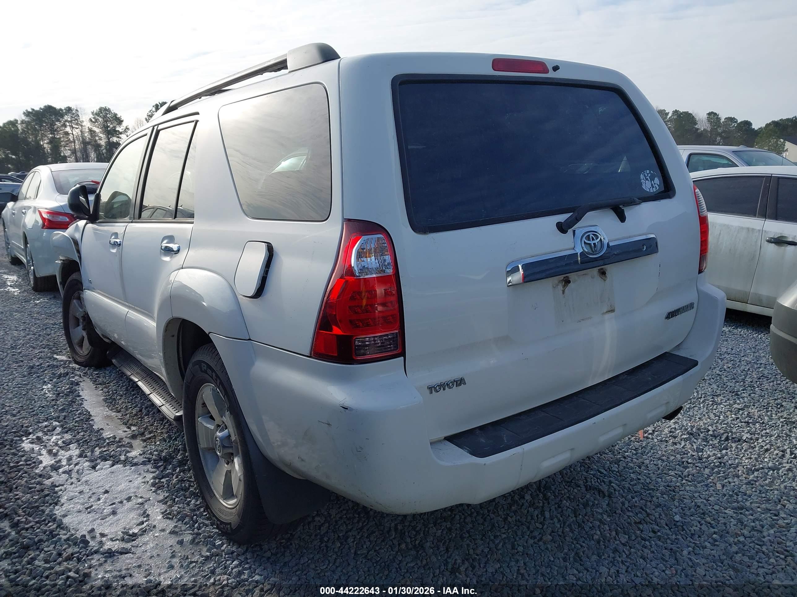TOYOTA 4RUNNER image 3