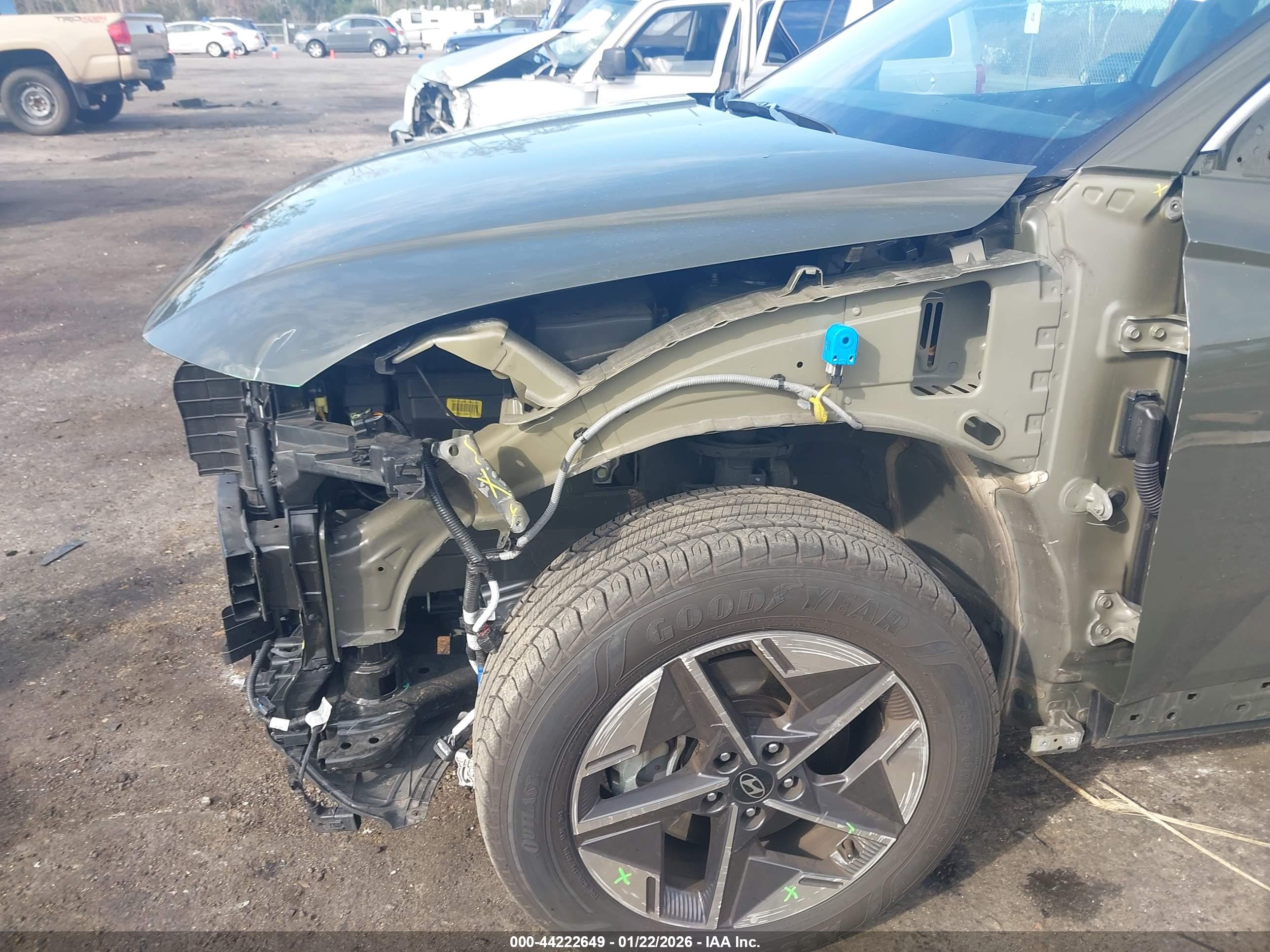 HYUNDAI TUCSON image 6