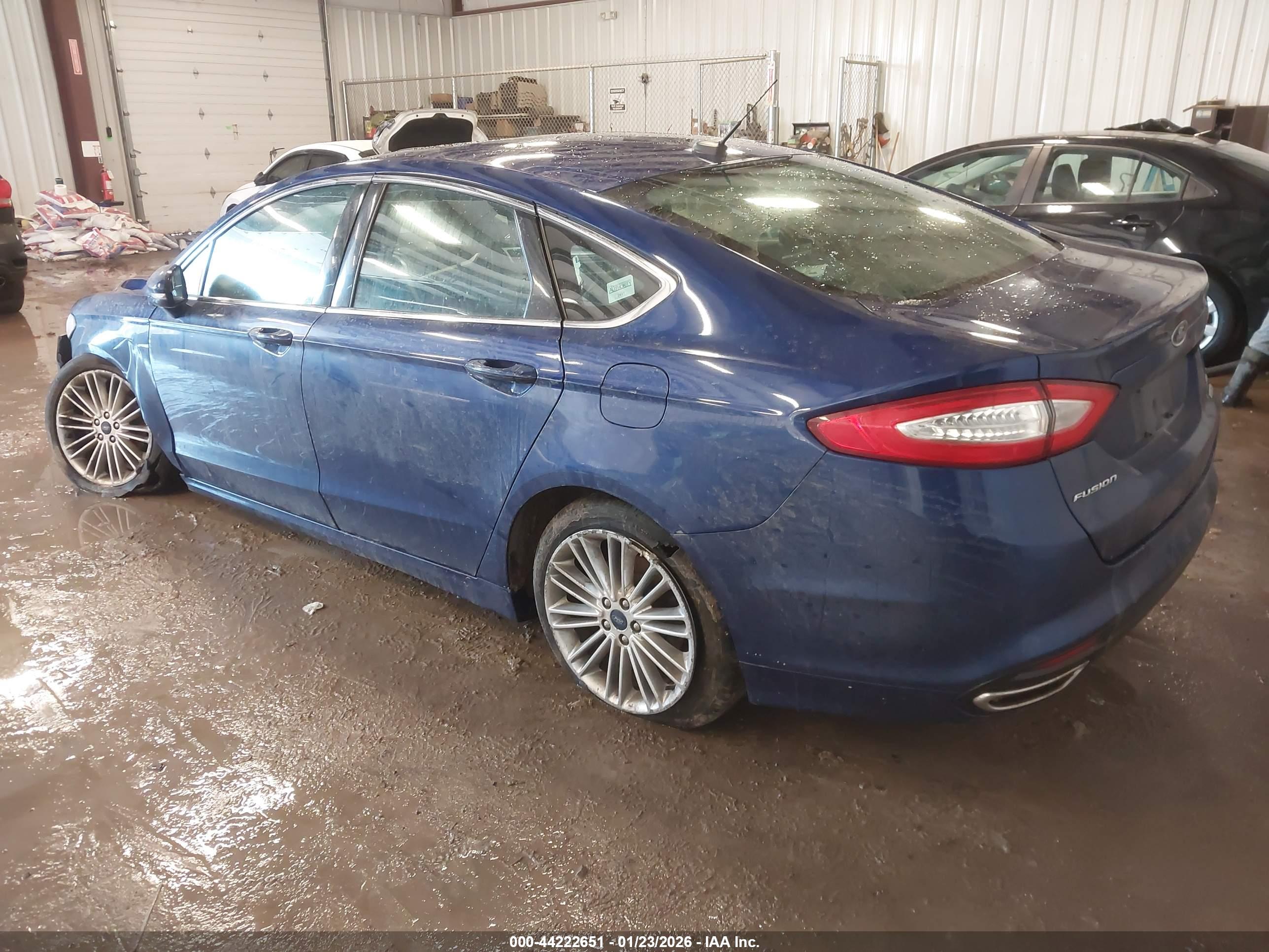 FORD FUSION image 3