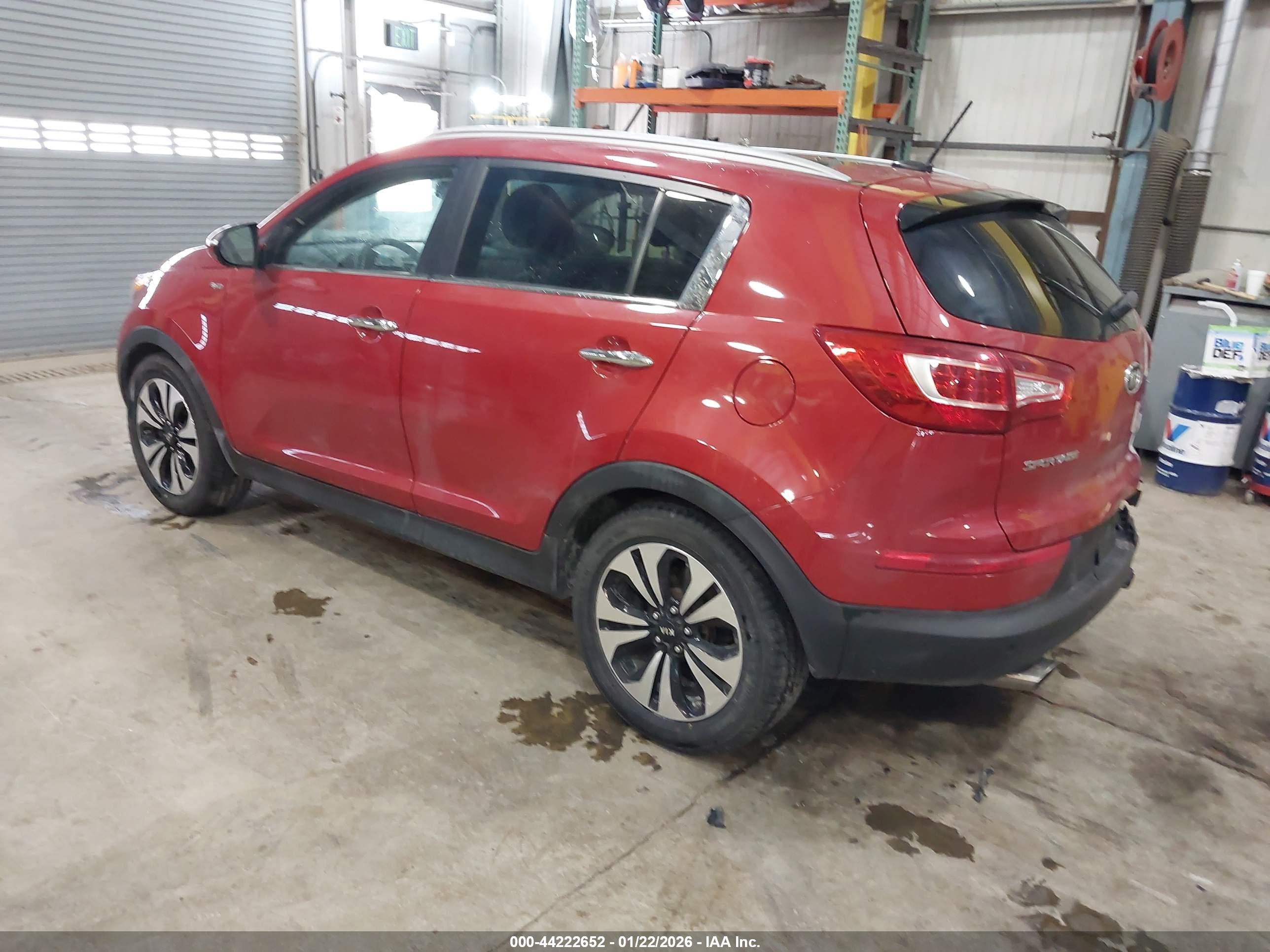 KIA SPORTAGE image 3