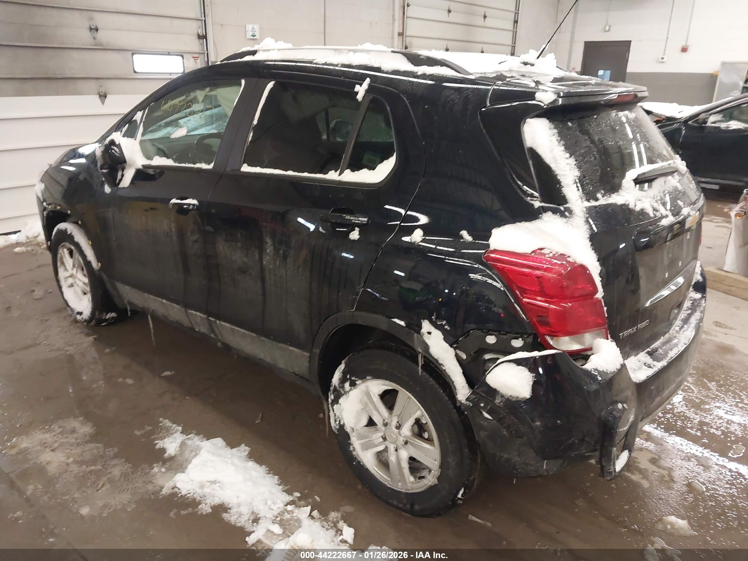 CHEVROLET TRAX image 3
