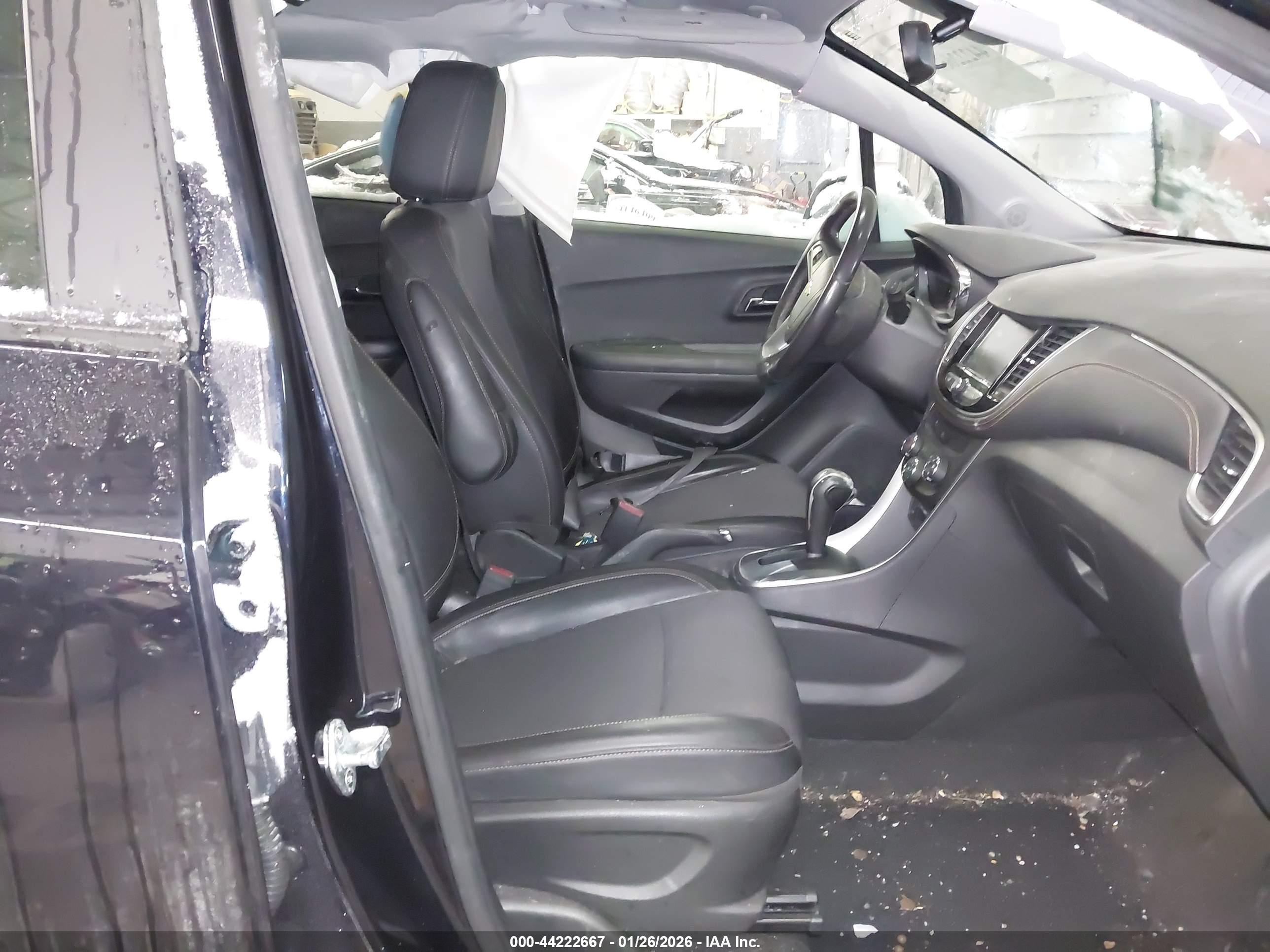 CHEVROLET TRAX image 5