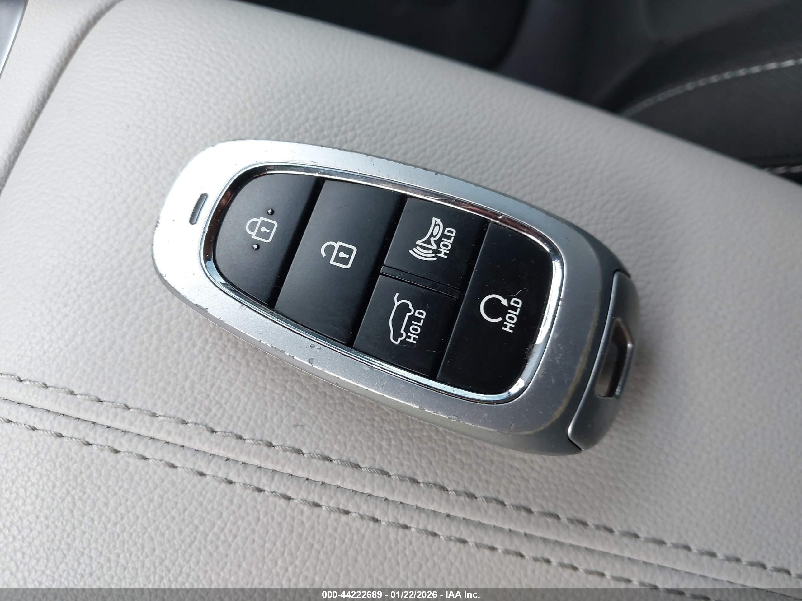 HYUNDAI TUCSON image 11