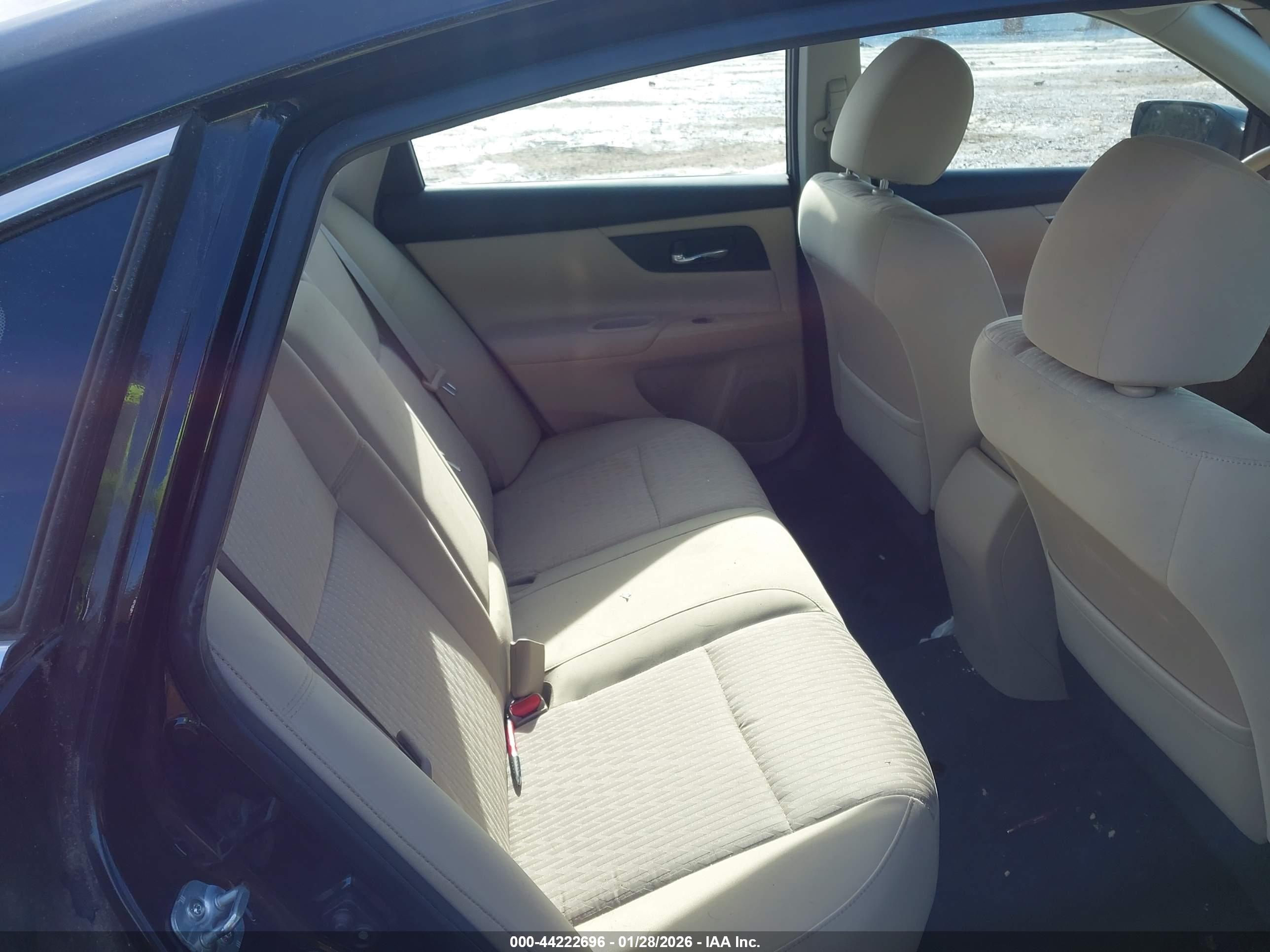 NISSAN ALTIMA image 8